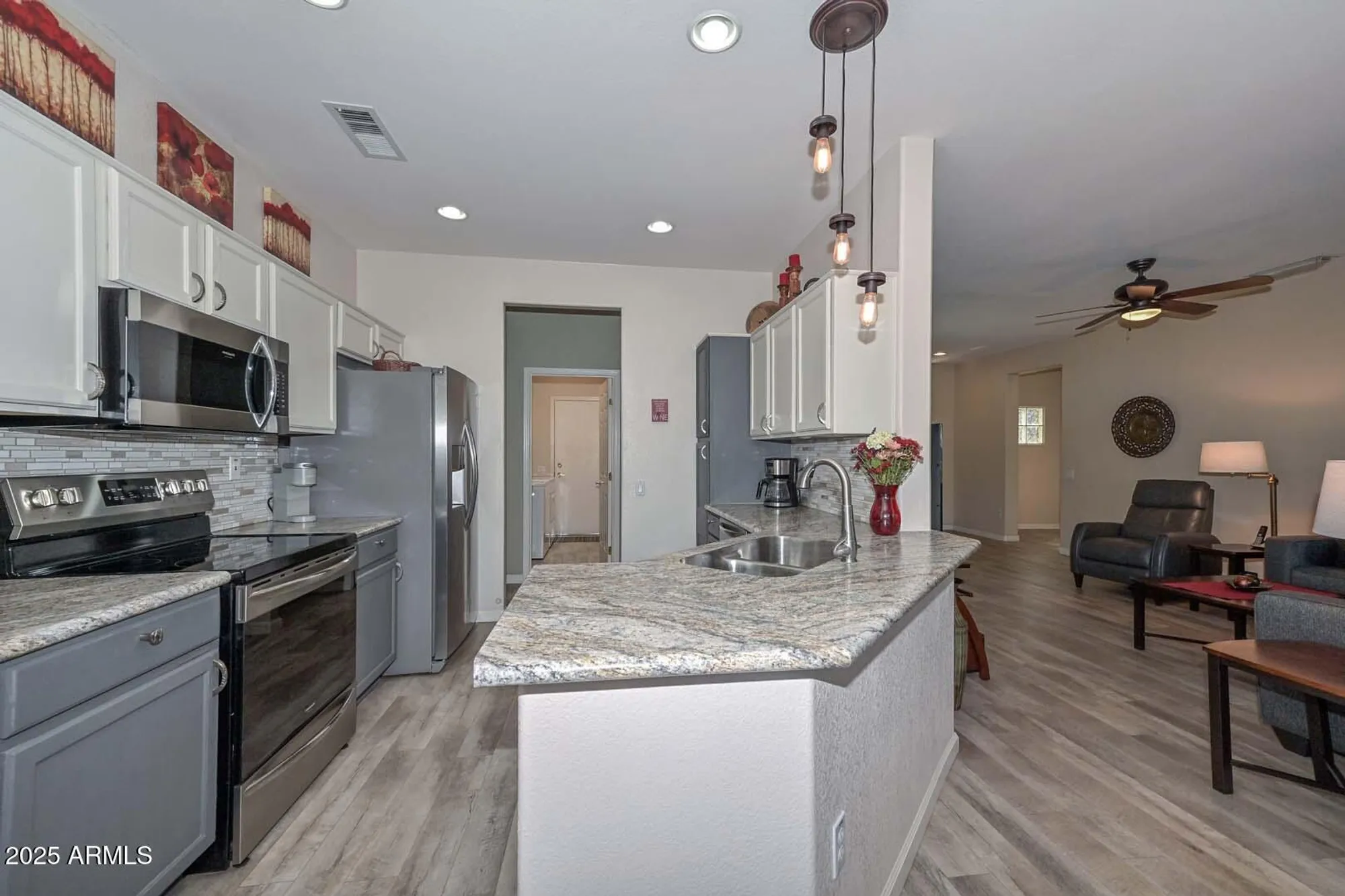 Property Slideshow image 16 of 47 | 15862 w wildflower dr, Surprise, AZ, 85374