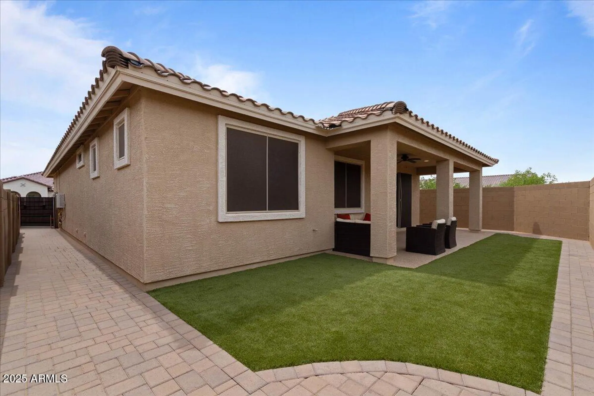 Property Slideshow image 21 of 32 | 25030 n 172nd ln, Surprise, AZ, 85387