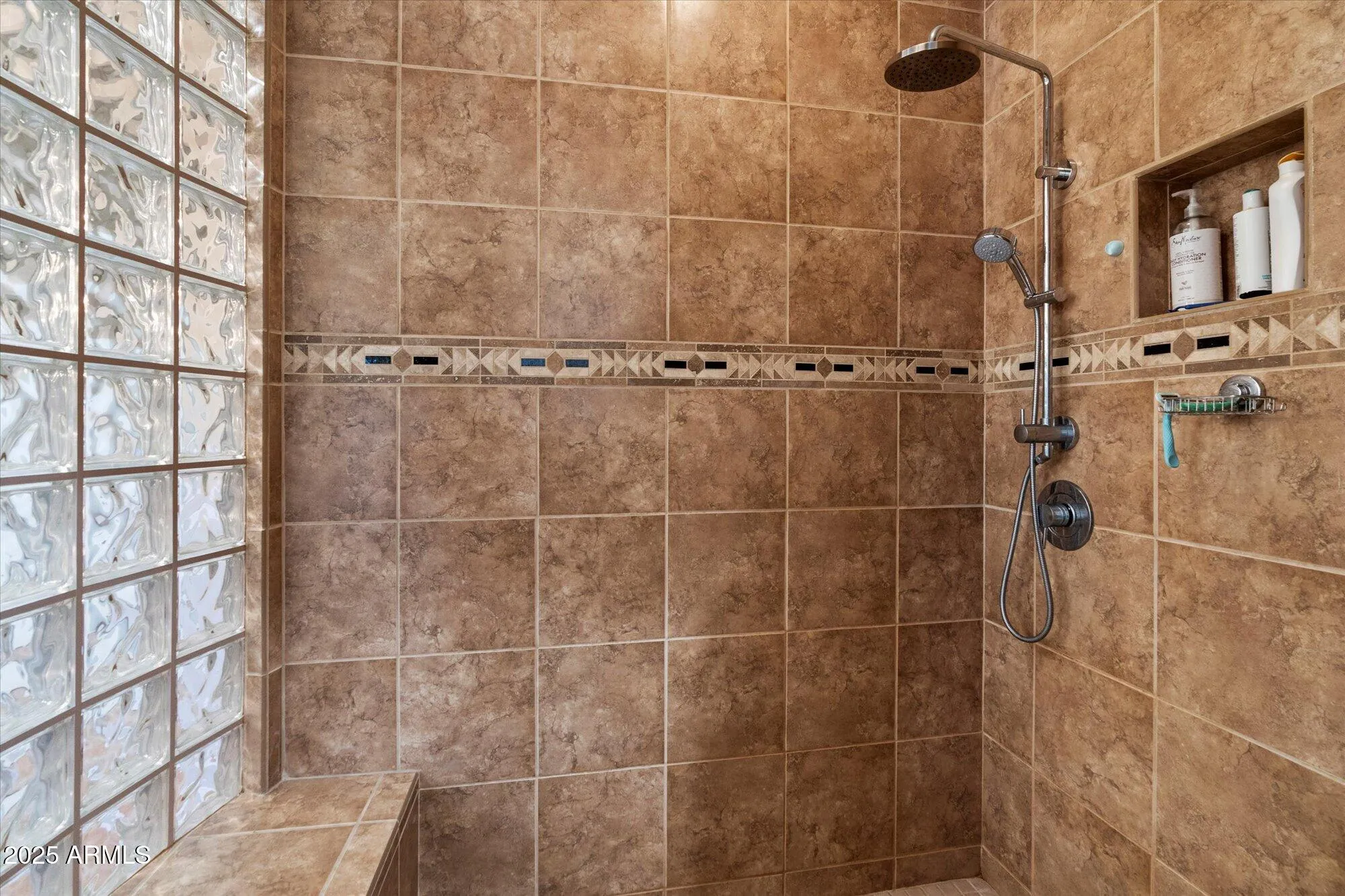 Property Slideshow image 32 of 52 | 41318 n club pointe dr, Anthem, AZ, 85086