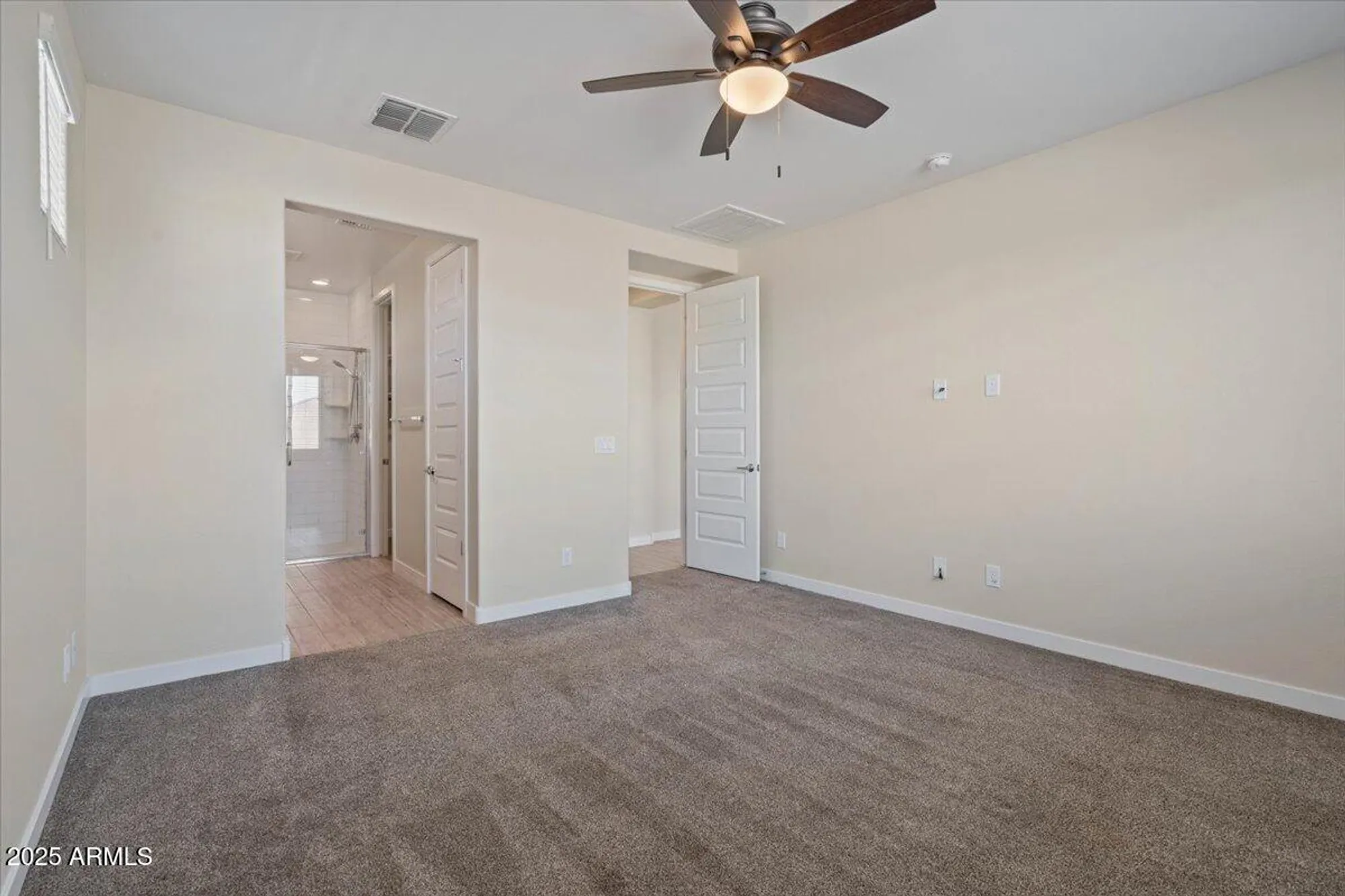Property Slideshow image 15 of 32 | 25030 n 172nd ln, Surprise, AZ, 85387