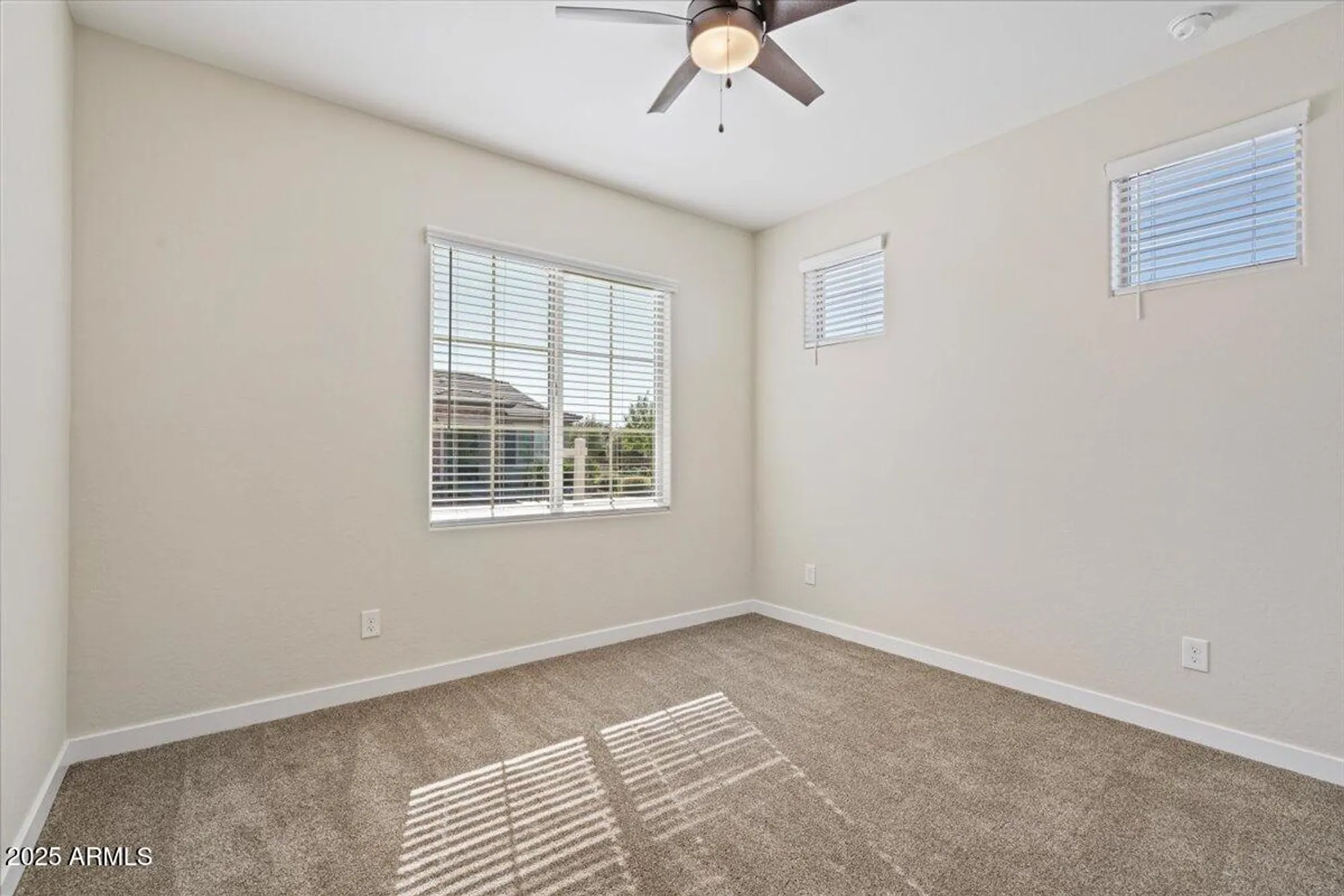 Property Slideshow image 12 of 32 | 25030 n 172nd ln, Surprise, AZ, 85387