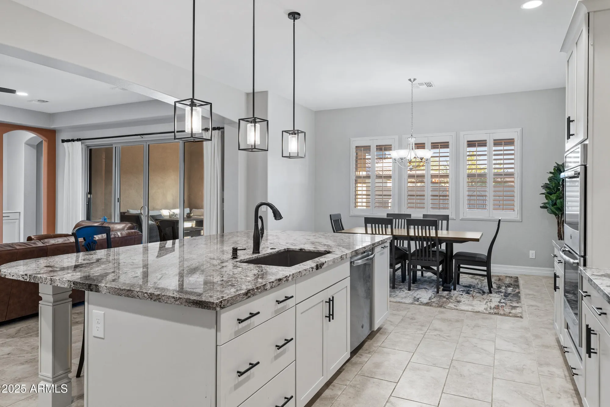 Property Slideshow image 19 of 71 | 20947 w mariposa st, Buckeye, AZ, 85396