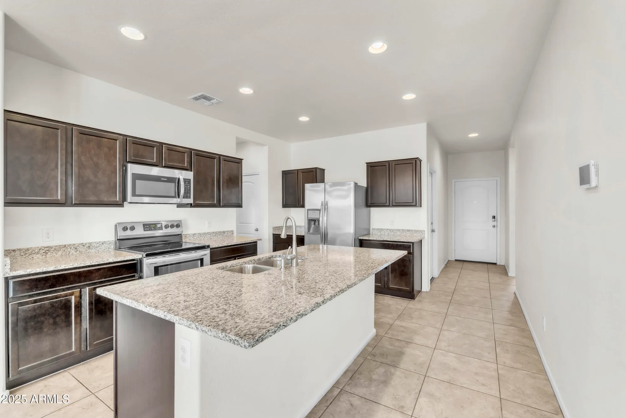 Property Slideshow image 5 of 30 | 2405 e san lorenzo trl, Casa Grande, AZ, 85194