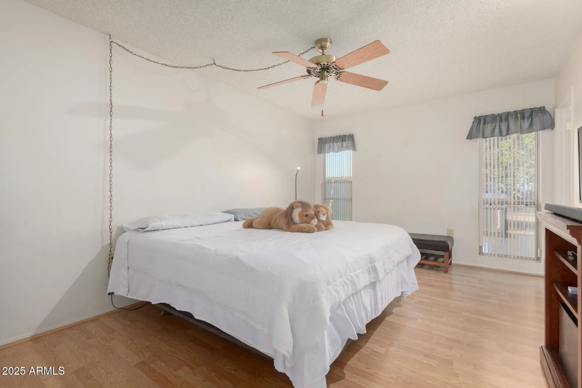 Property Slideshow image 15 of 36 | 11065 w edgewood dr, Sun City, AZ, 85351