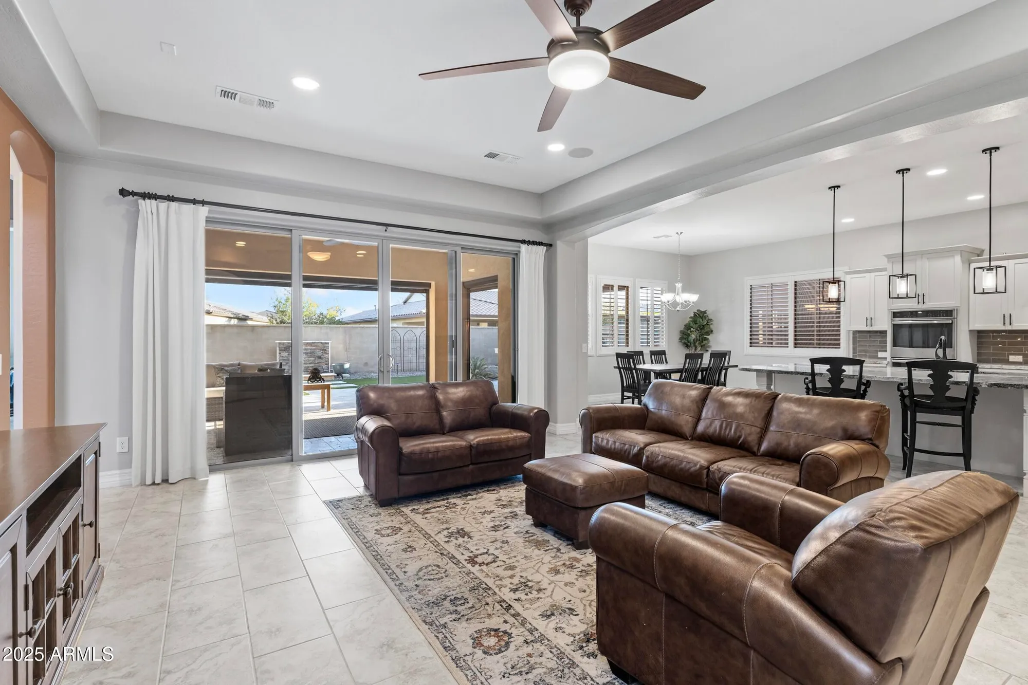 Property Slideshow image 12 of 71 | 20947 w mariposa st, Buckeye, AZ, 85396
