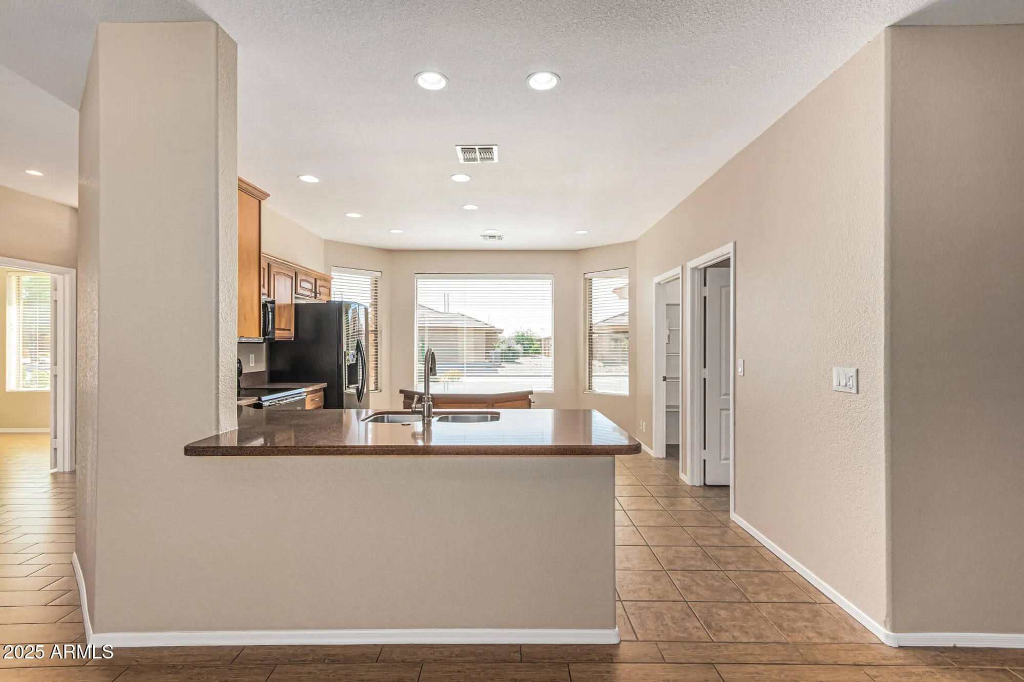 Property Slideshow image 13 of 38 | 10946 e oro ave, Mesa, AZ, 85212