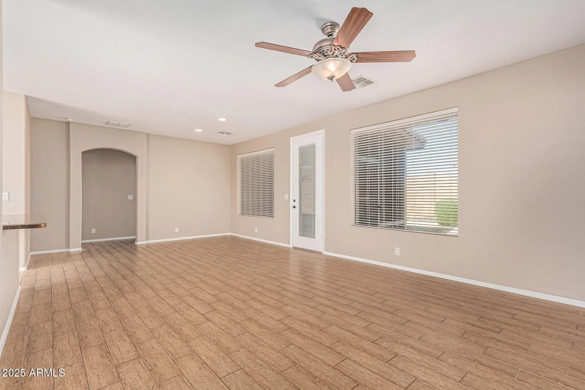 Property Slideshow image 11 of 38 | 10946 e oro ave, Mesa, AZ, 85212