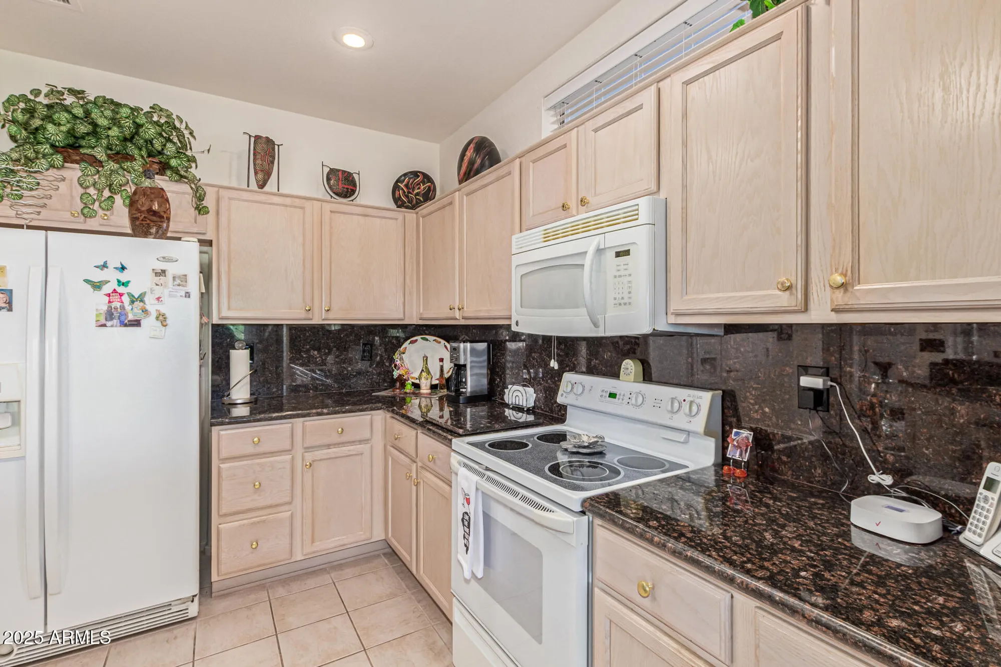 Property Slideshow image 14 of 38 | 16274 w desert canyon dr, Surprise, AZ, 85374