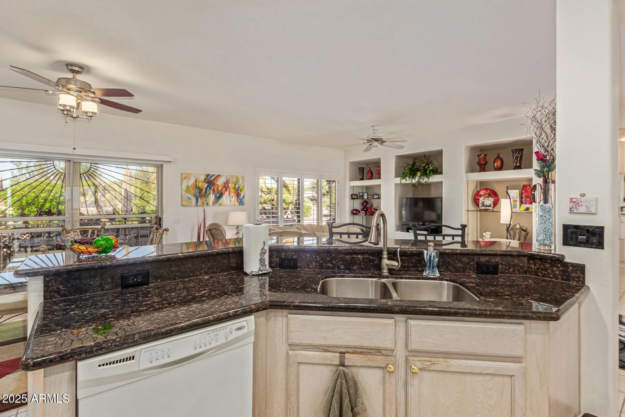 Property Slideshow image 15 of 38 | 16274 w desert canyon dr, Surprise, AZ, 85374