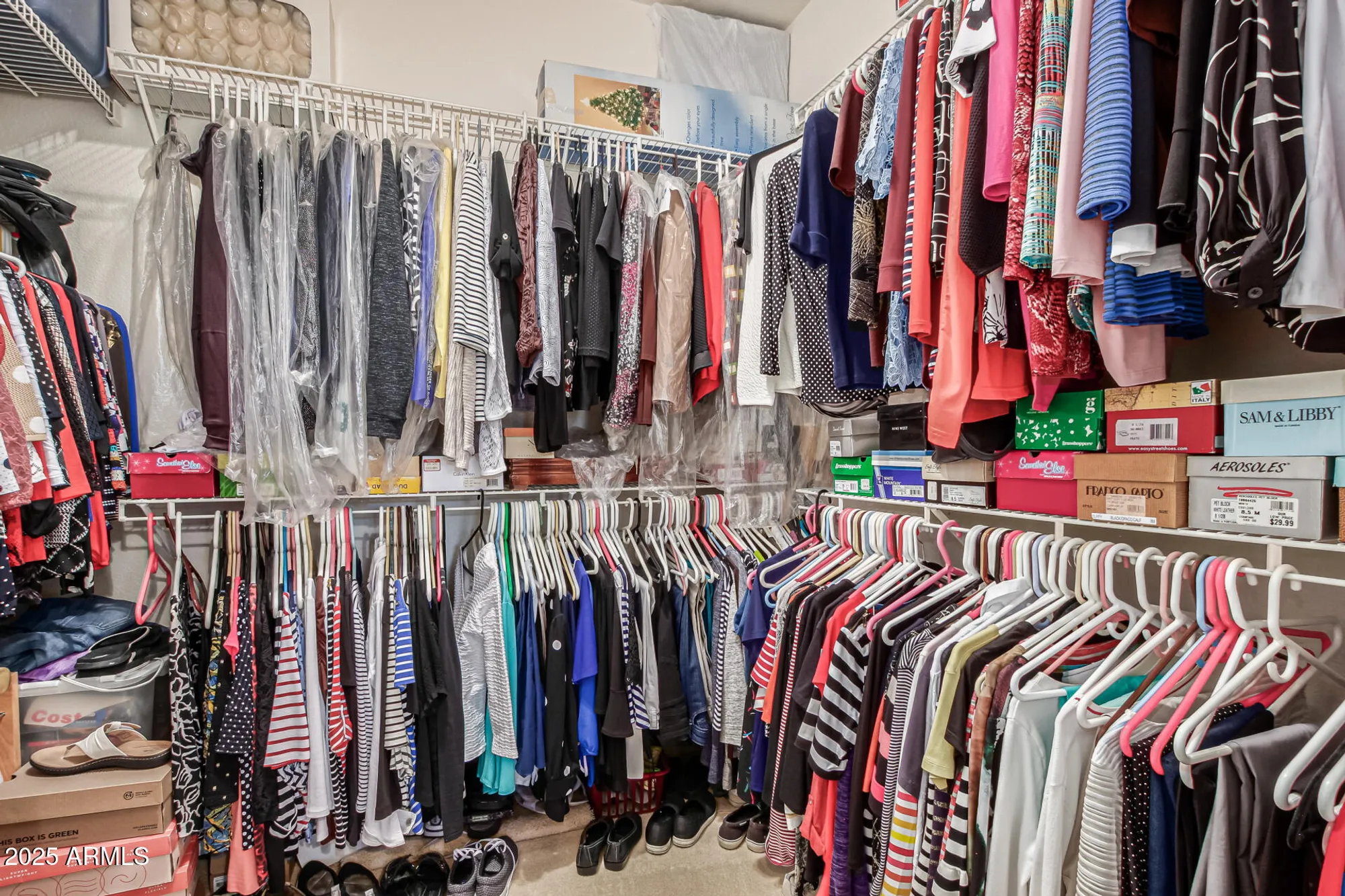 Property Slideshow image 21 of 38 | 16274 w desert canyon dr, Surprise, AZ, 85374