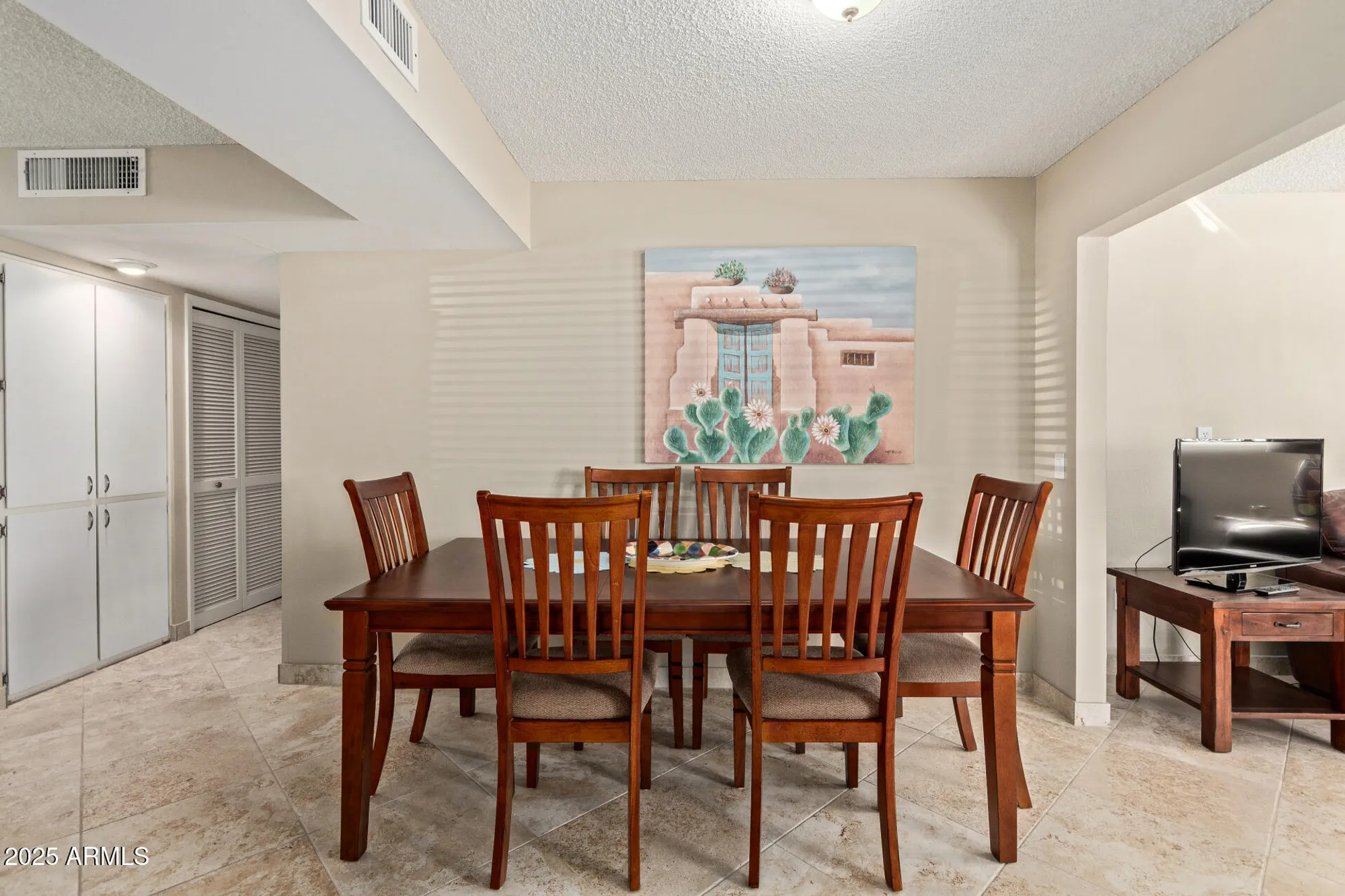 Property Slideshow image 6 of 33 | 10511 w edgewood dr, Sun City, AZ, 85351