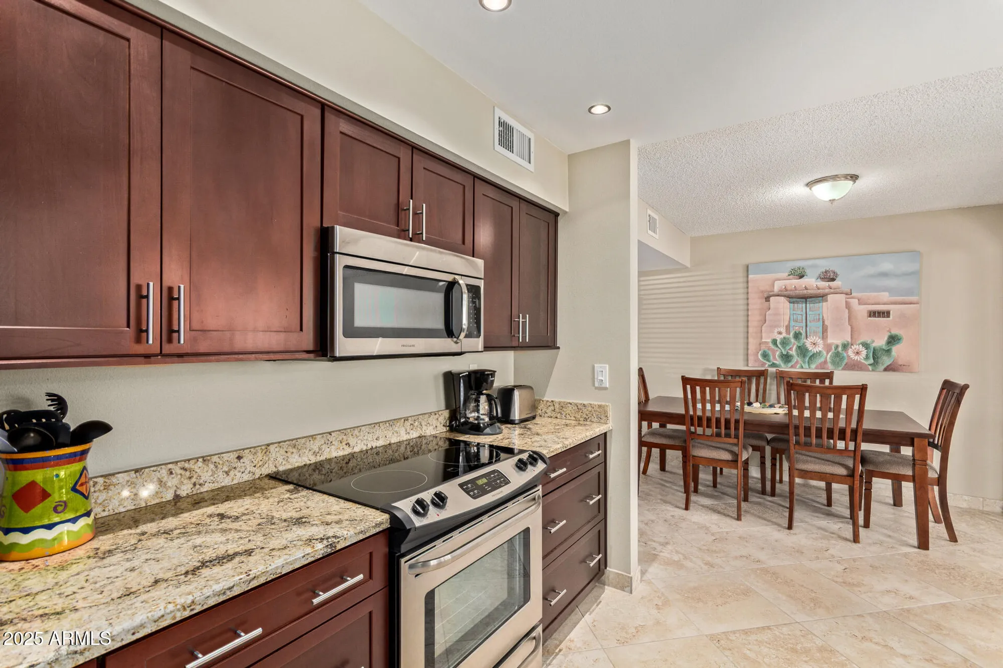 Property Slideshow image 8 of 33 | 10511 w edgewood dr, Sun City, AZ, 85351