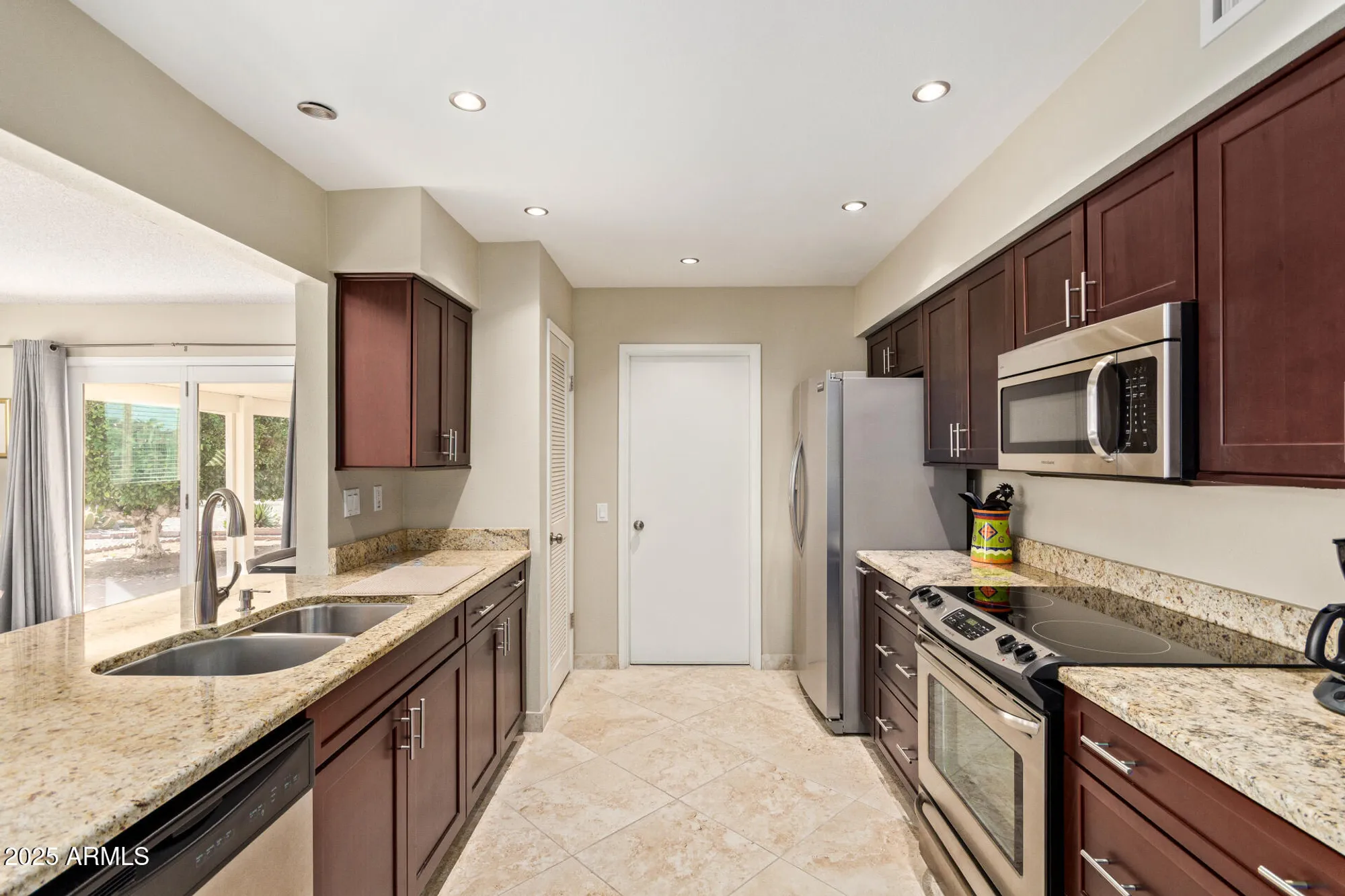 Property Slideshow image 10 of 33 | 10511 w edgewood dr, Sun City, AZ, 85351