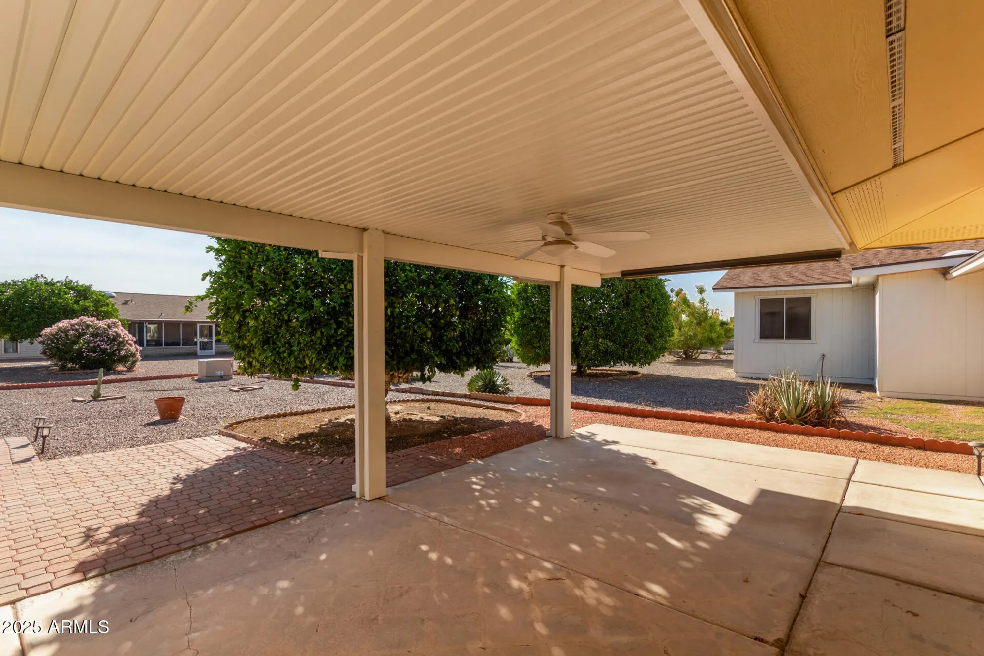 Property Slideshow image 18 of 33 | 10511 w edgewood dr, Sun City, AZ, 85351