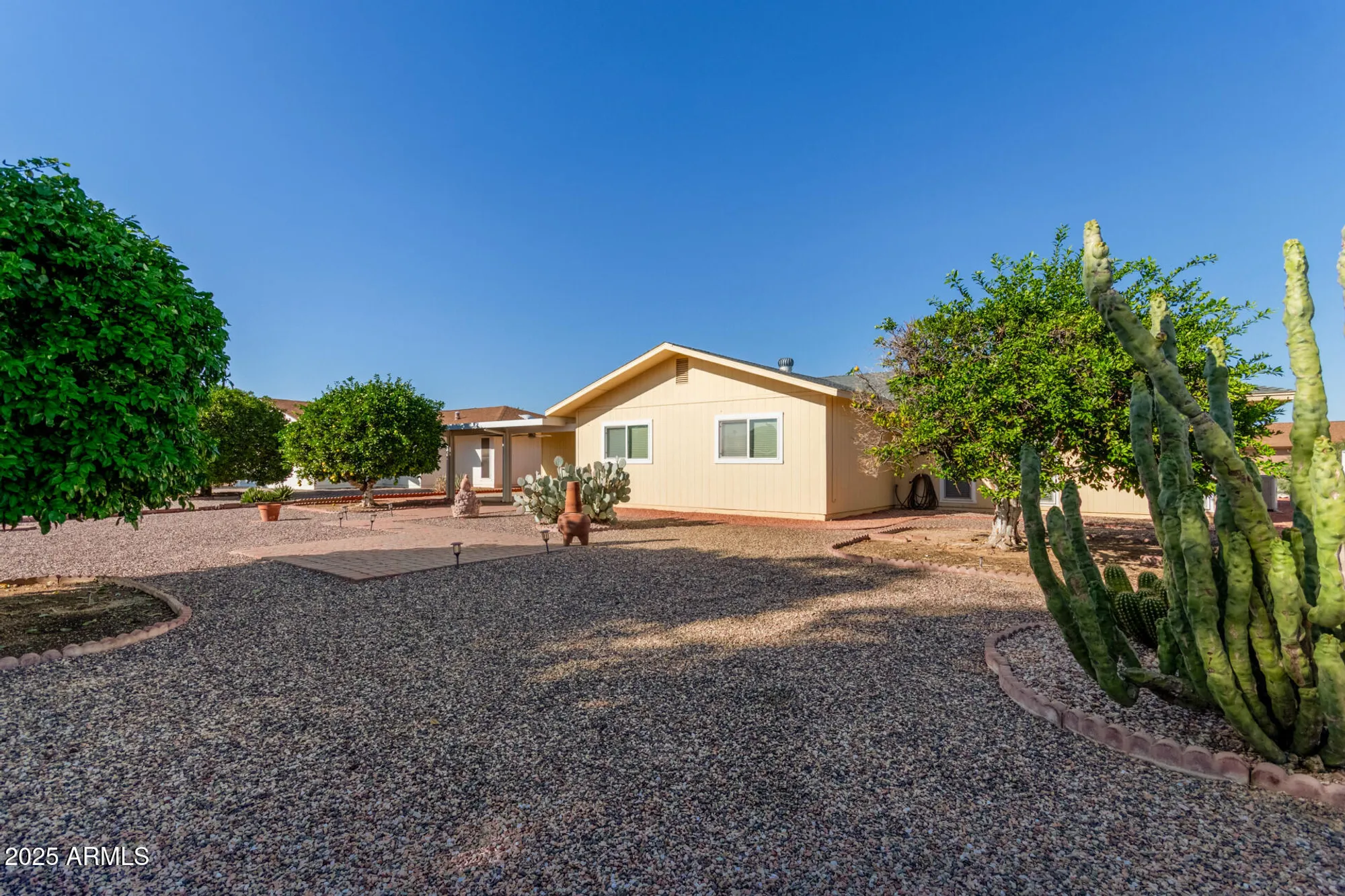 Property Slideshow image 22 of 33 | 10511 w edgewood dr, Sun City, AZ, 85351