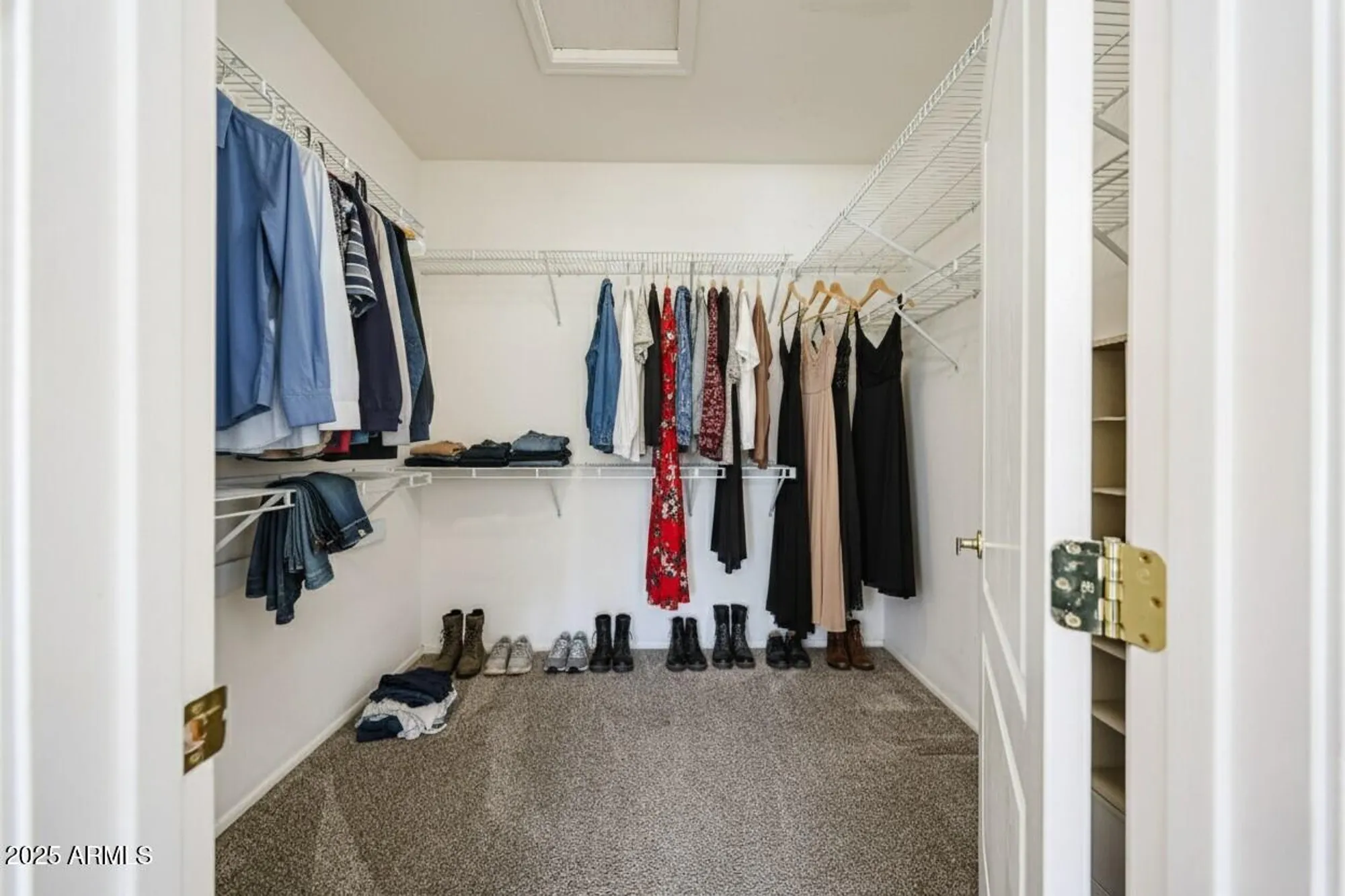 Property Slideshow image 20 of 40 | 16505 w lone tree ct, Surprise, AZ, 85374