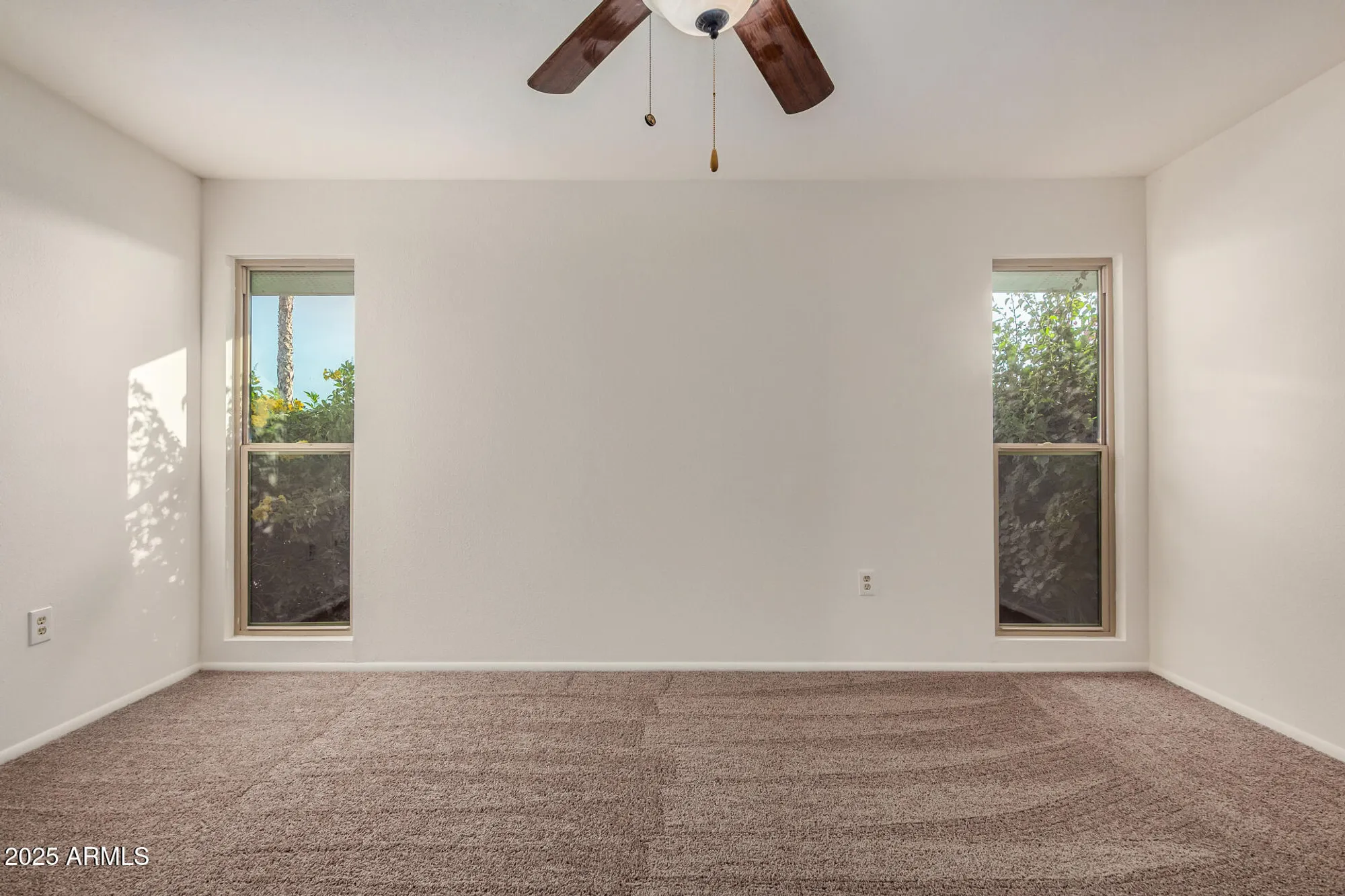 Property Slideshow image 14 of 27 | 11049 w crestbrook dr, Sun City, AZ, 85351