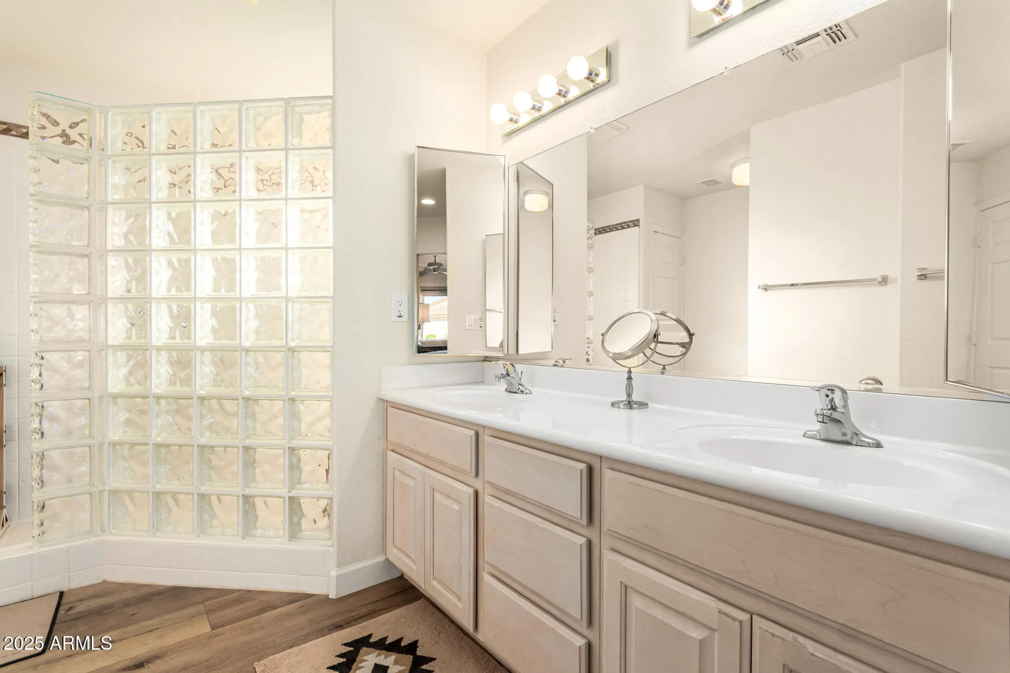 Property Slideshow image 19 of 36 | 11410 e medina ave, Mesa, AZ, 85209