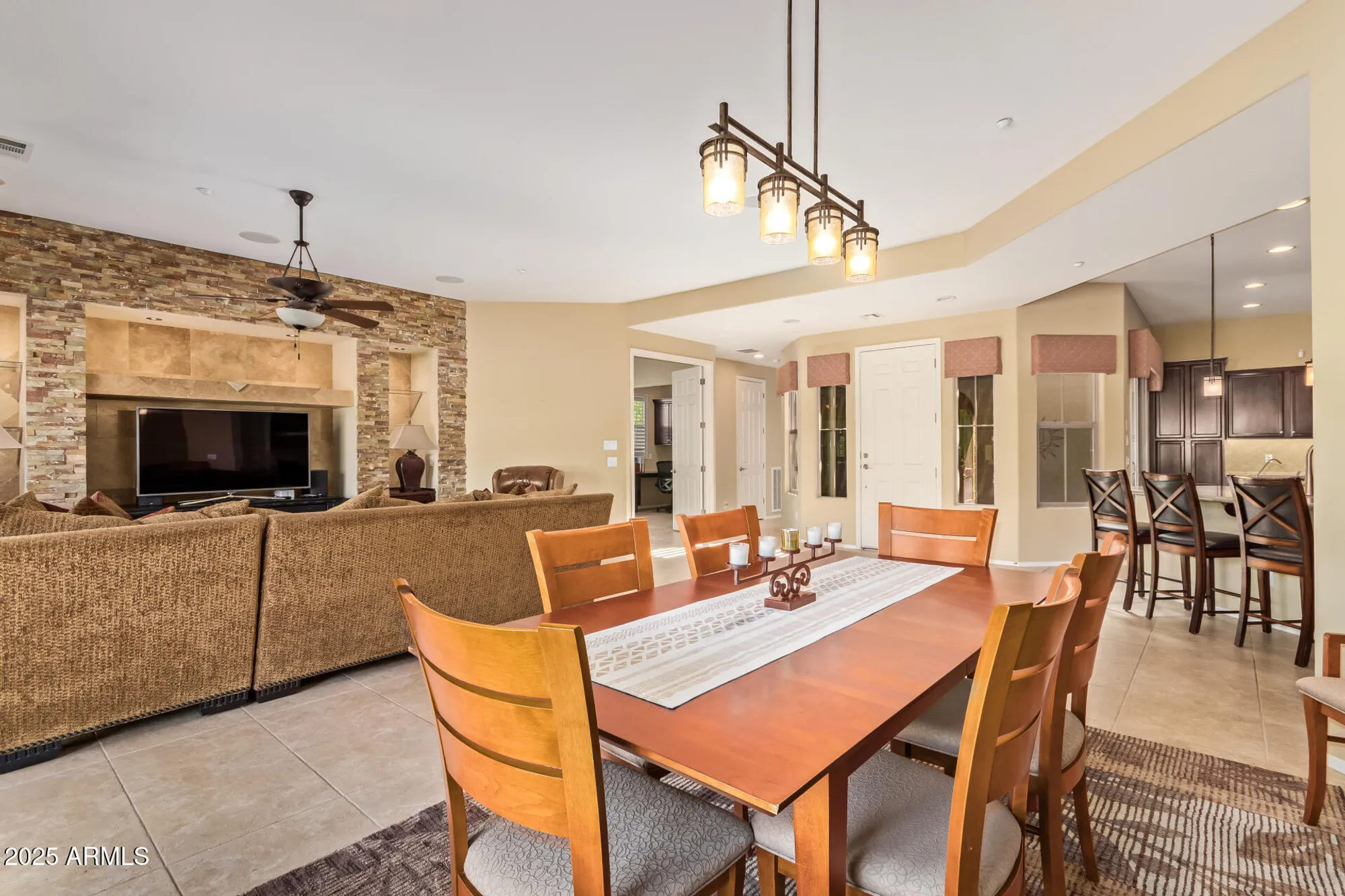 Property Slideshow image 15 of 55 | 12652 w maya way, Peoria, AZ, 85383