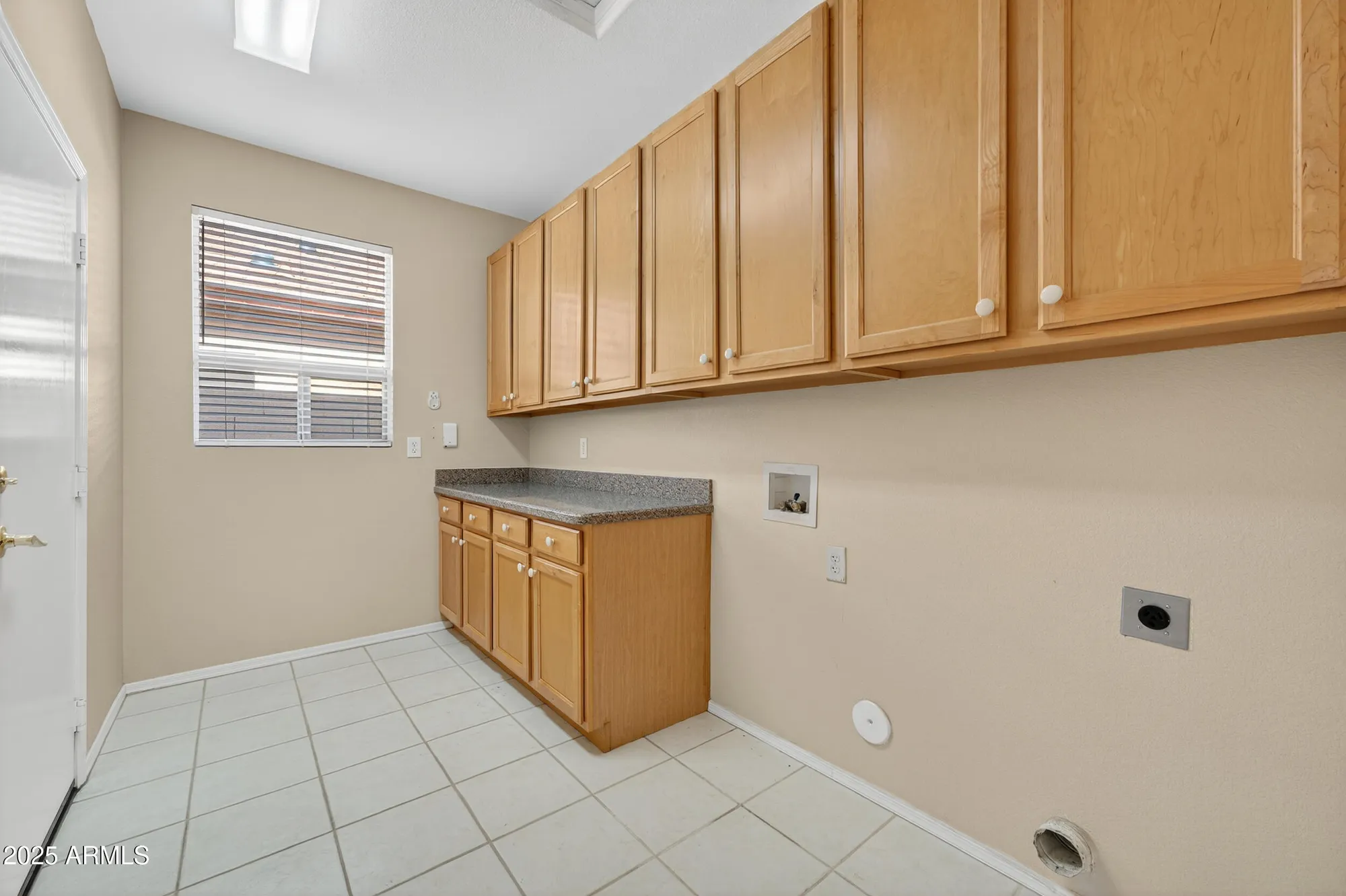 Property Slideshow image 6 of 43 | 17731 n becke ln, Surprise, AZ, 85374