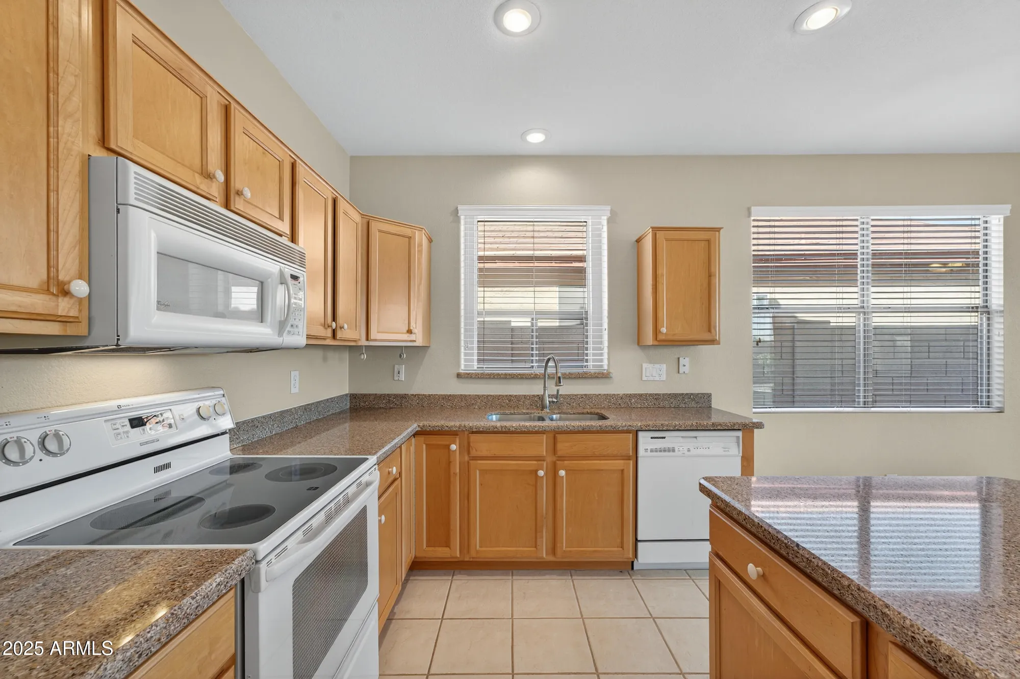 Property Slideshow image 13 of 43 | 17731 n becke ln, Surprise, AZ, 85374