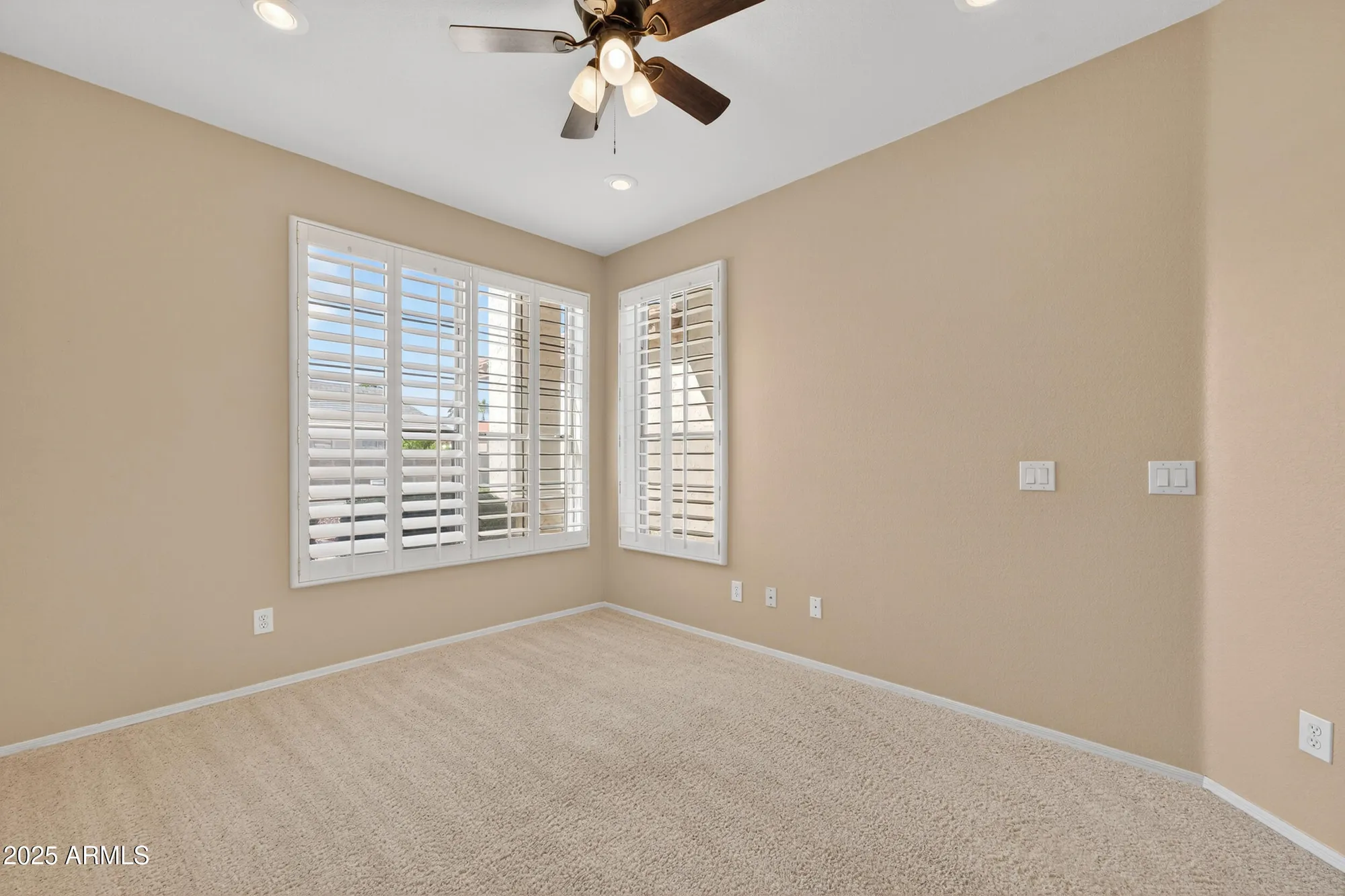 Property Slideshow image 24 of 43 | 17731 n becke ln, Surprise, AZ, 85374