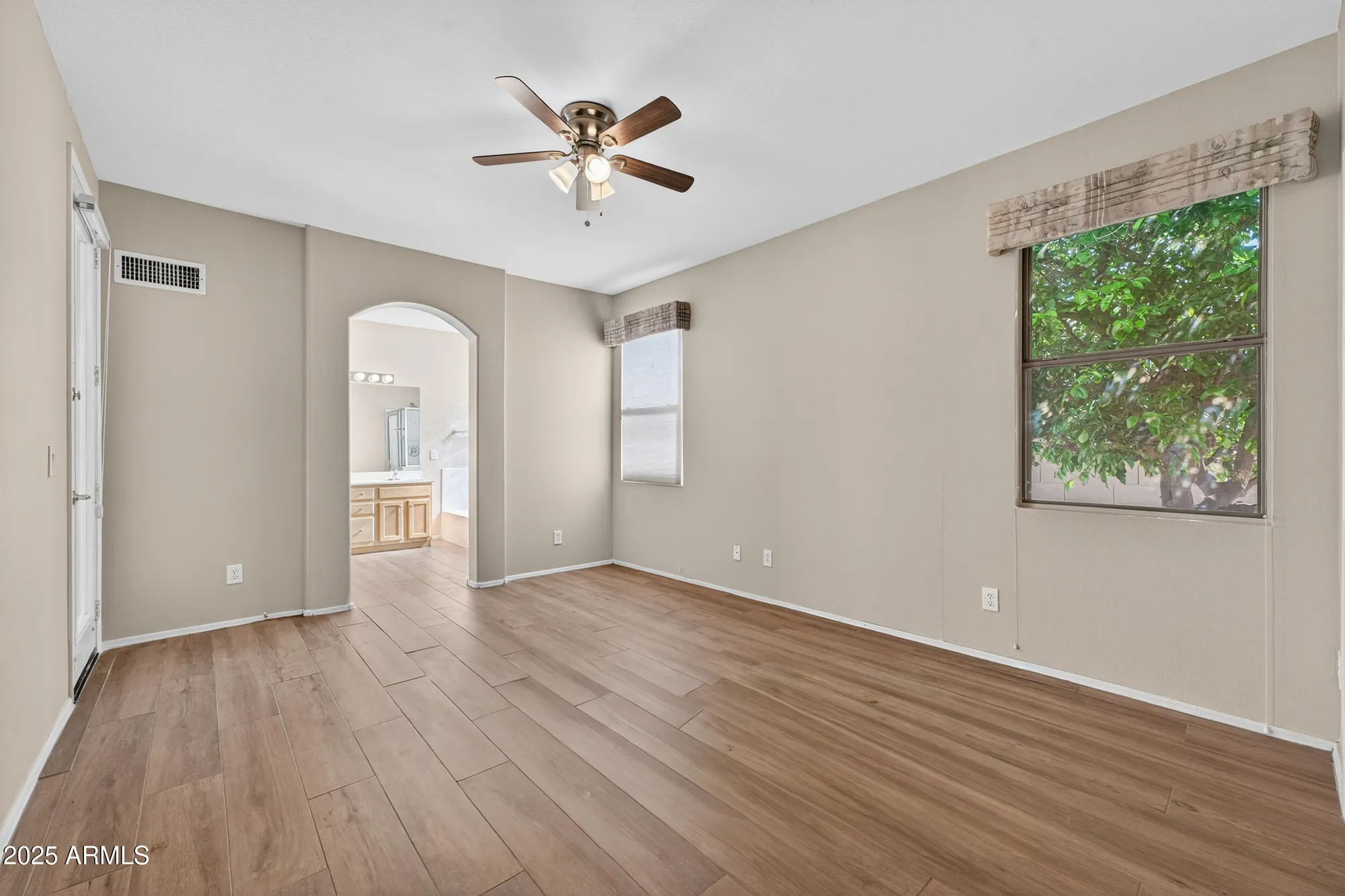 Property Slideshow image 30 of 43 | 17731 n becke ln, Surprise, AZ, 85374