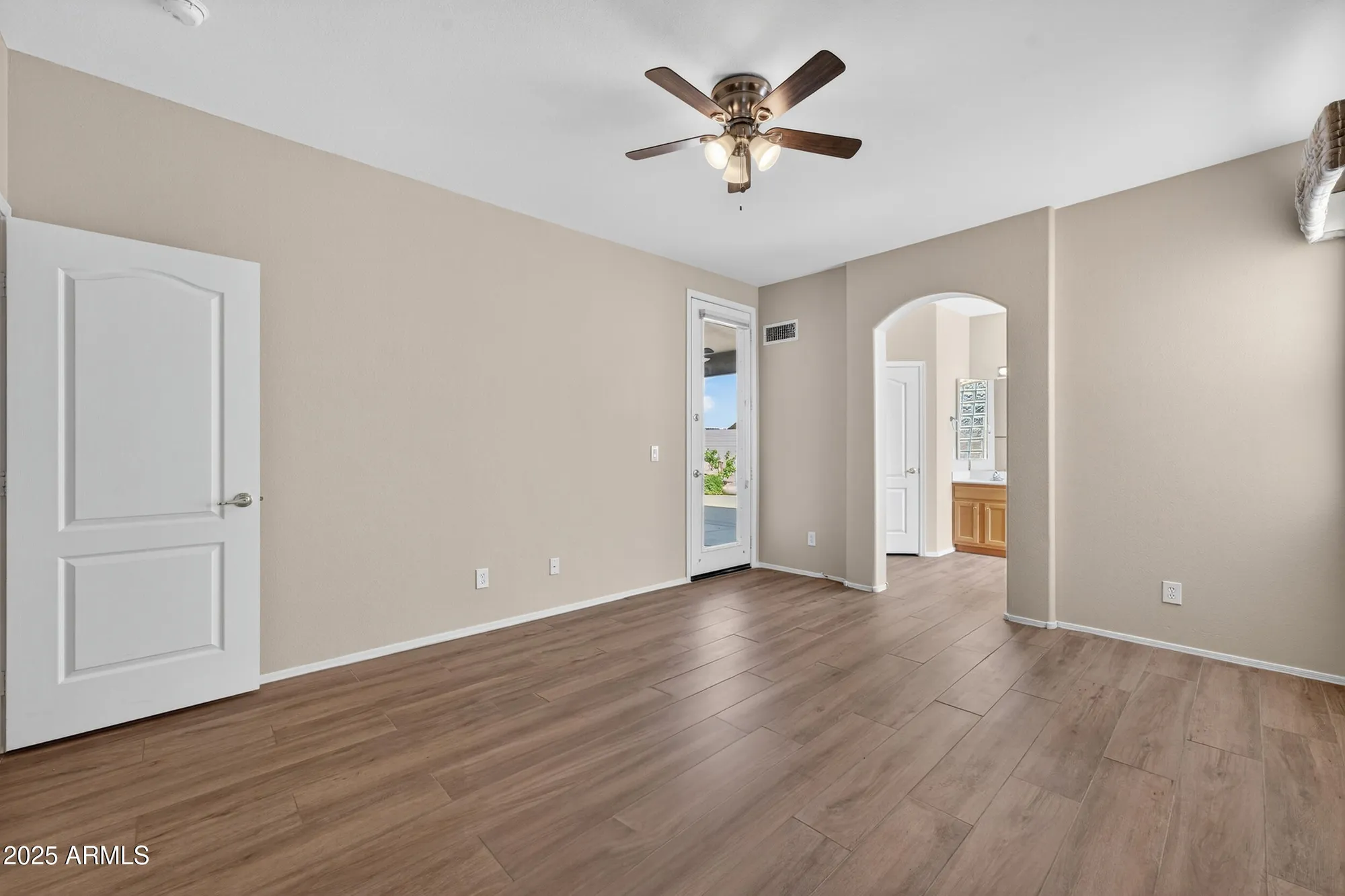 Property Slideshow image 31 of 43 | 17731 n becke ln, Surprise, AZ, 85374