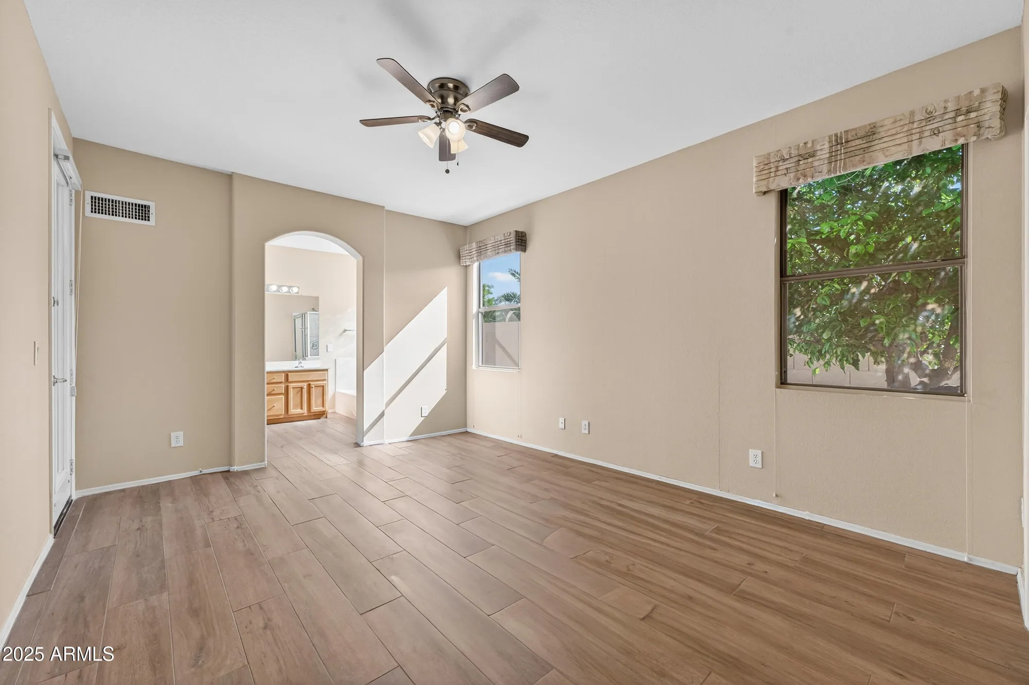 Property Slideshow image 29 of 43 | 17731 n becke ln, Surprise, AZ, 85374