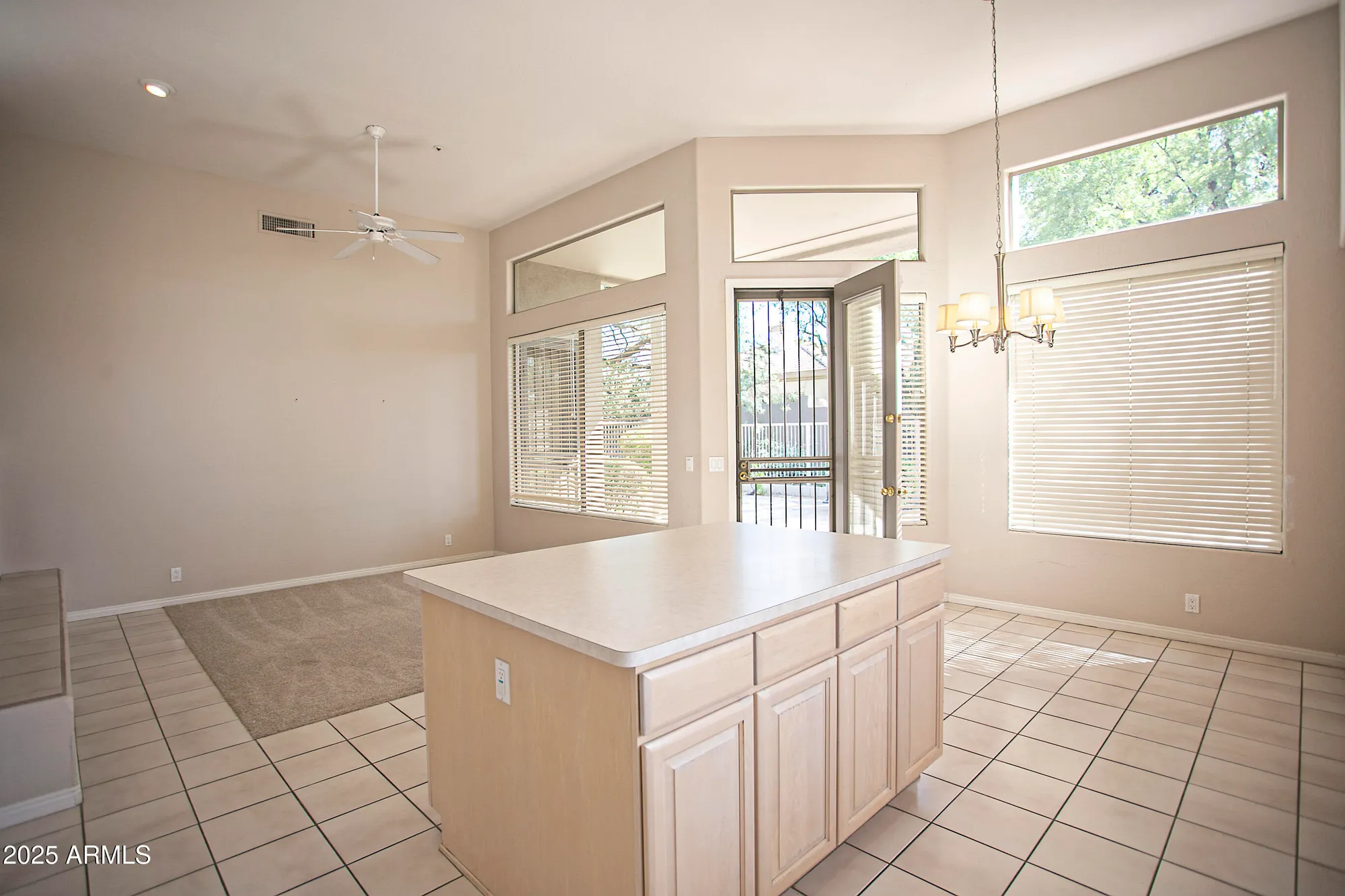 Property Slideshow image 11 of 37 | 7083 e whispering mesquite trl, Scottsdale, AZ, 85266