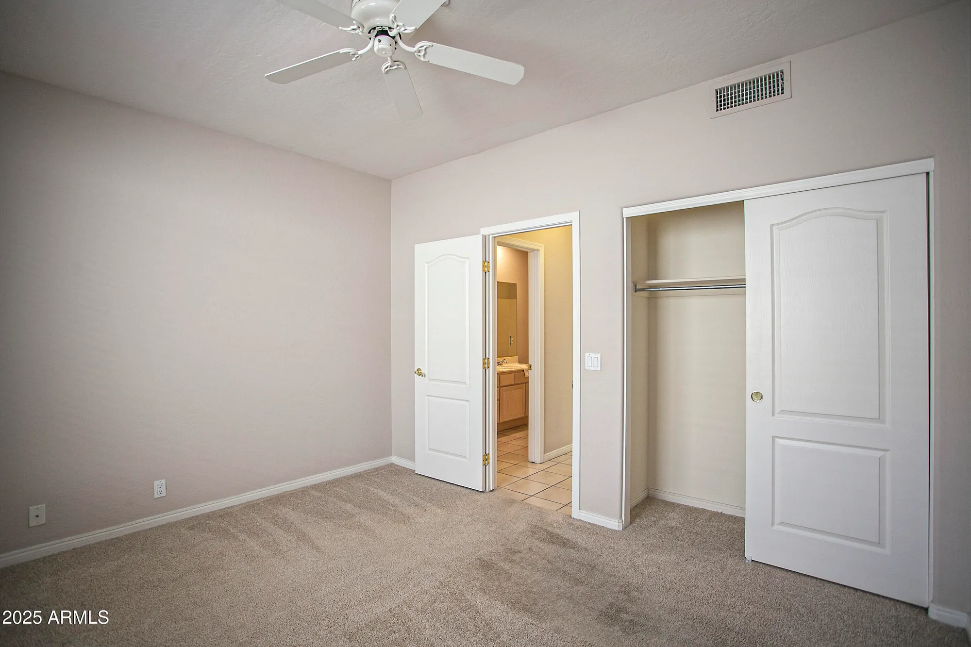 Property Slideshow image 26 of 37 | 7083 e whispering mesquite trl, Scottsdale, AZ, 85266