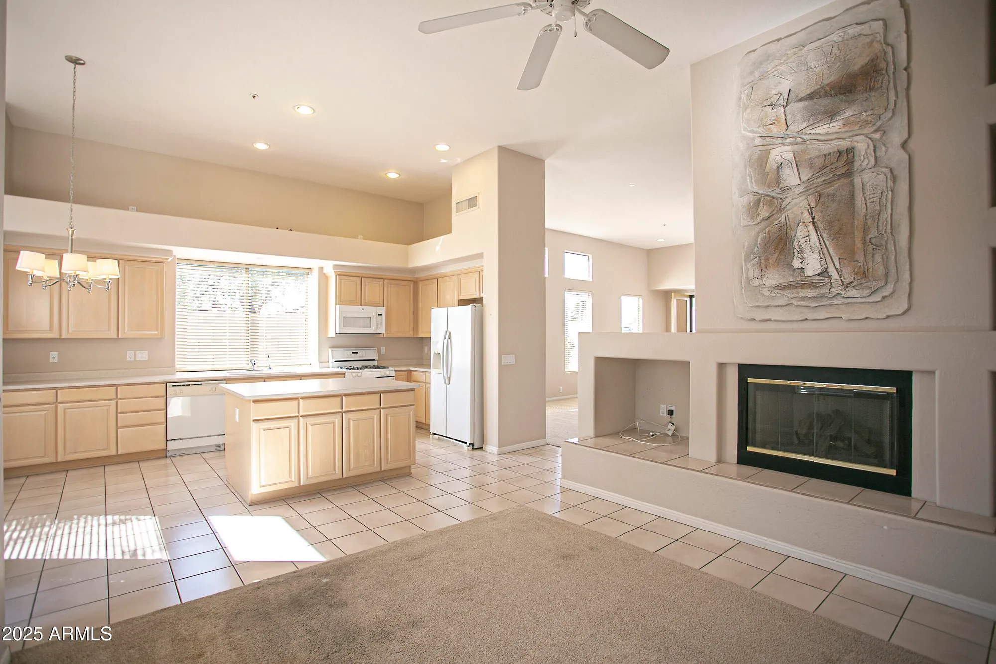 Property Slideshow image 14 of 37 | 7083 e whispering mesquite trl, Scottsdale, AZ, 85266