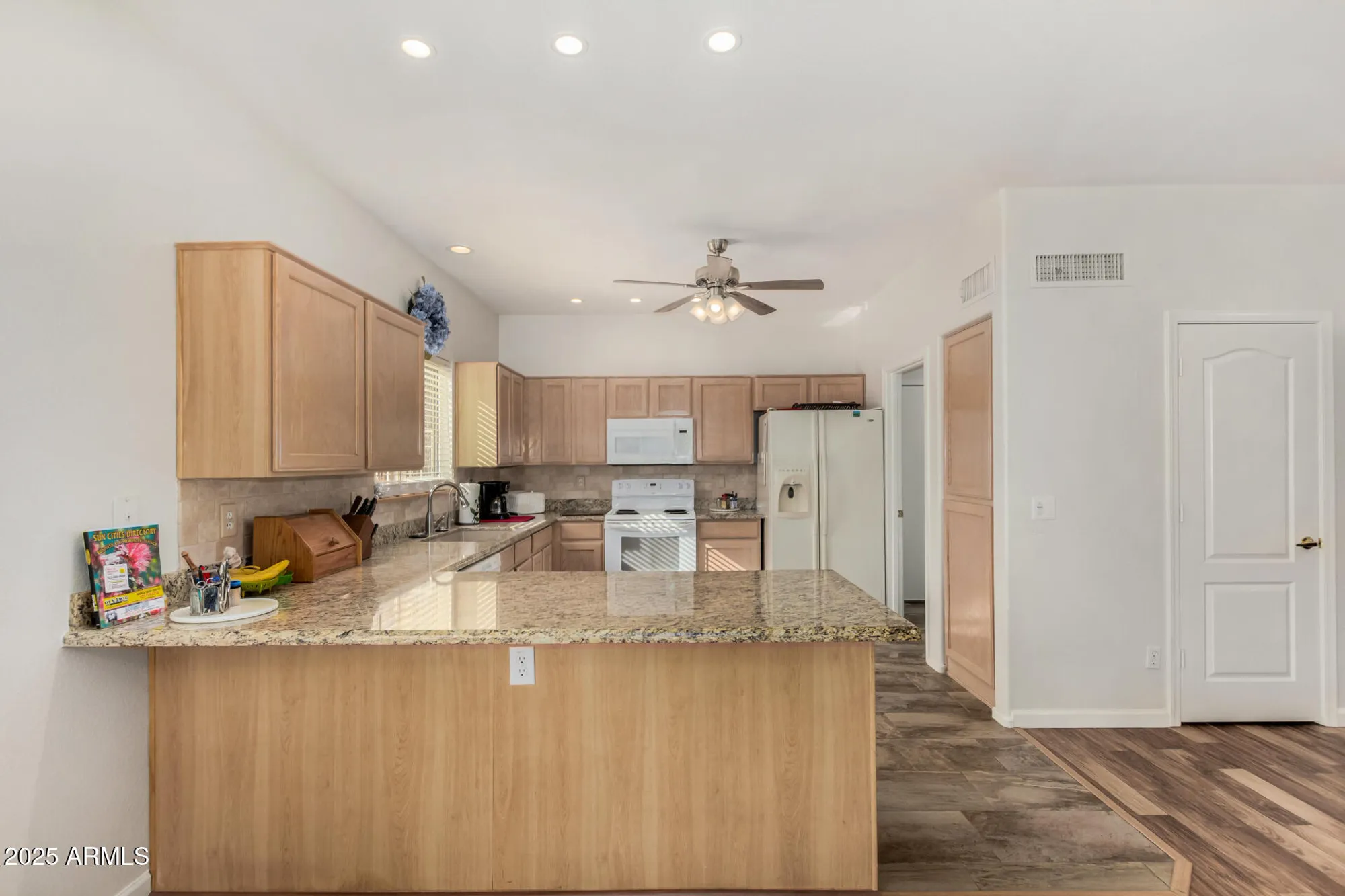 Property Slideshow image 10 of 47 | 11021 w tonto ln, Peoria, AZ, 85373