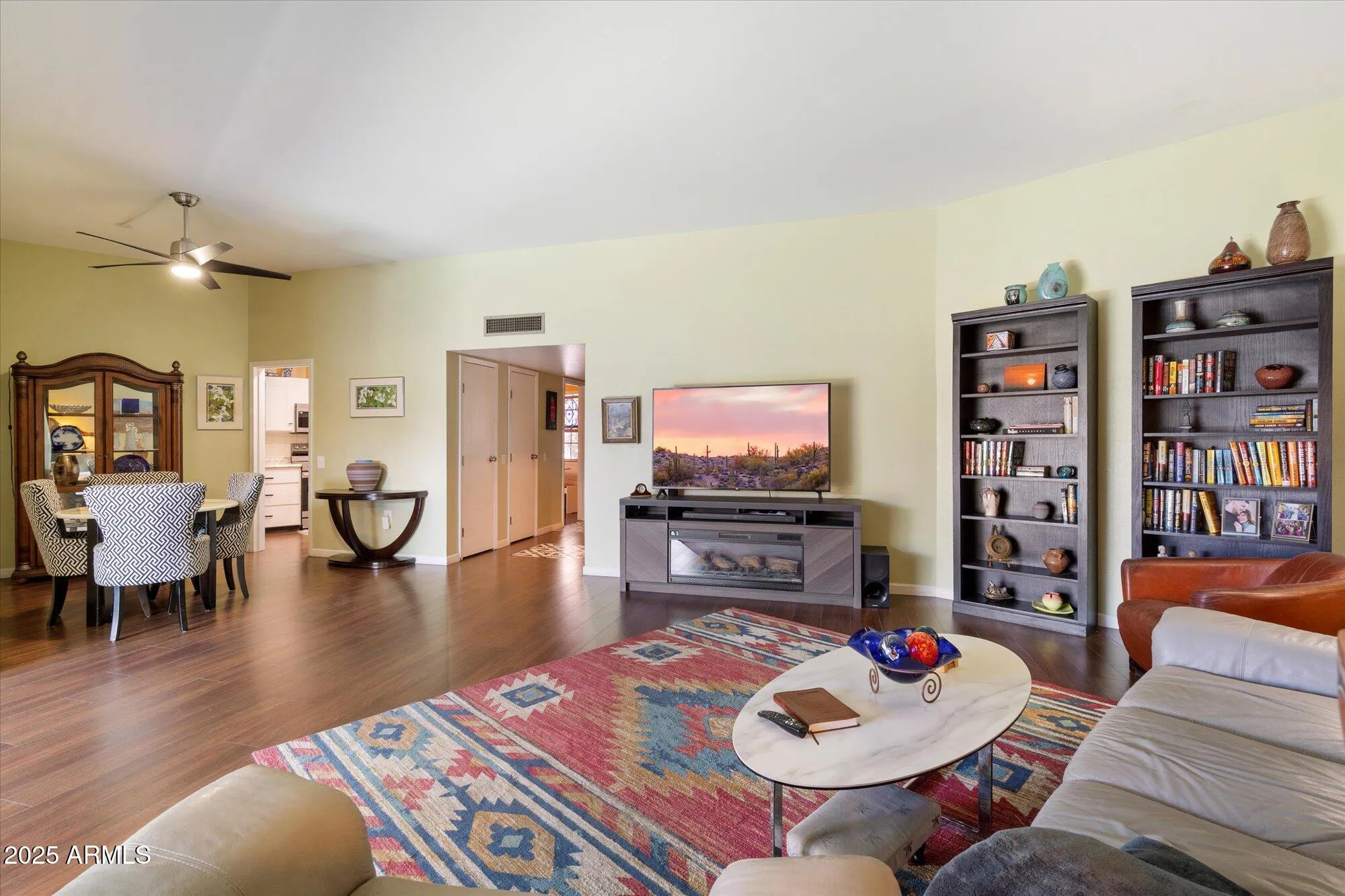 Property Slideshow image 6 of 43 | 10540 w palmeras dr, Sun City, AZ, 85373