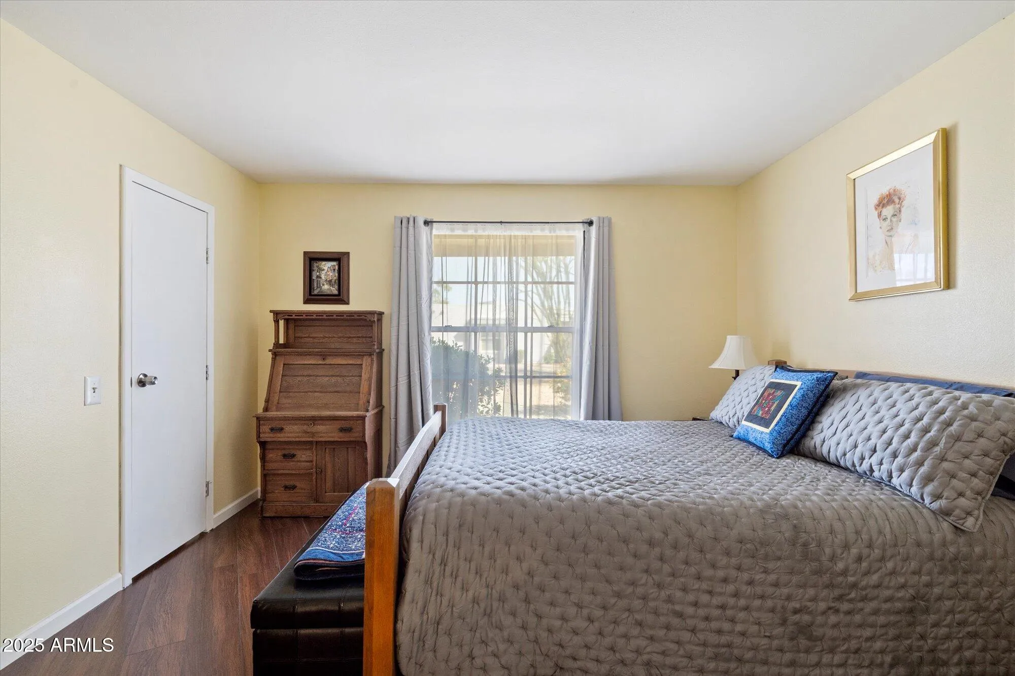 Property Slideshow image 19 of 43 | 10540 w palmeras dr, Sun City, AZ, 85373