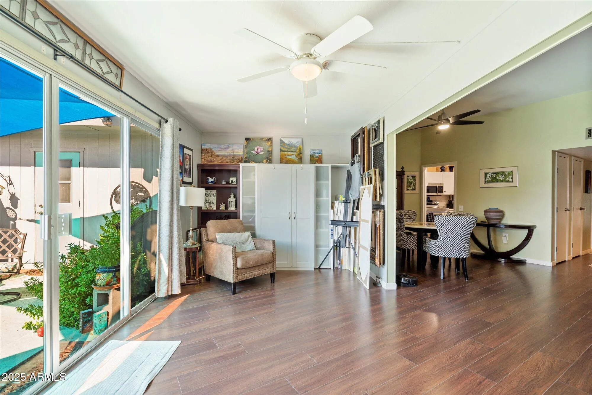 Property Slideshow image 9 of 43 | 10540 w palmeras dr, Sun City, AZ, 85373