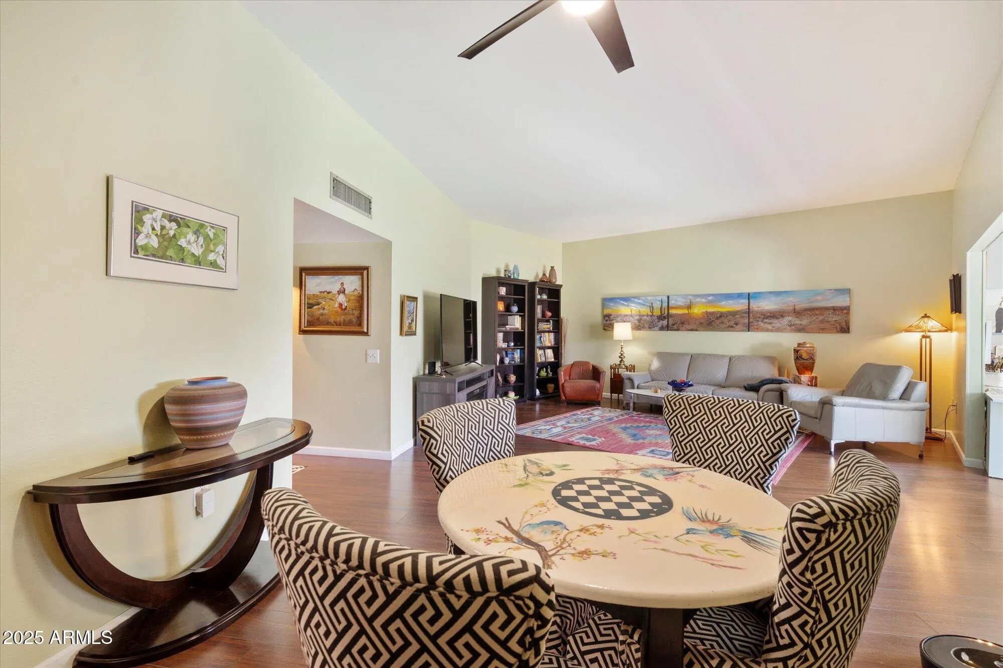 Property Slideshow image 11 of 43 | 10540 w palmeras dr, Sun City, AZ, 85373