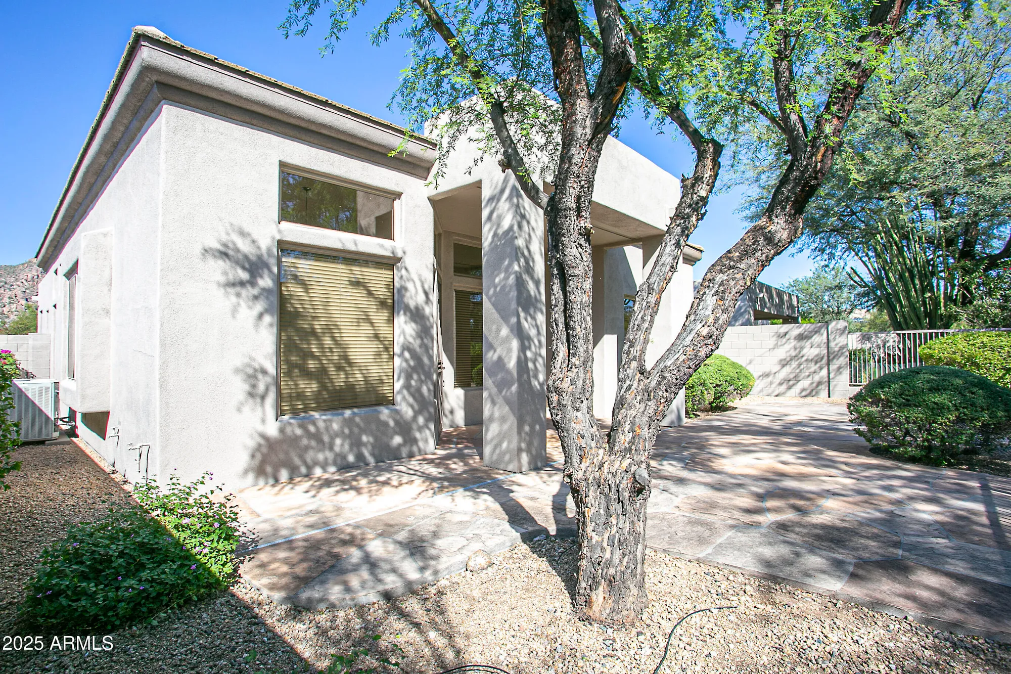 Property Slideshow image 17 of 37 | 7083 e whispering mesquite trl, Scottsdale, AZ, 85266