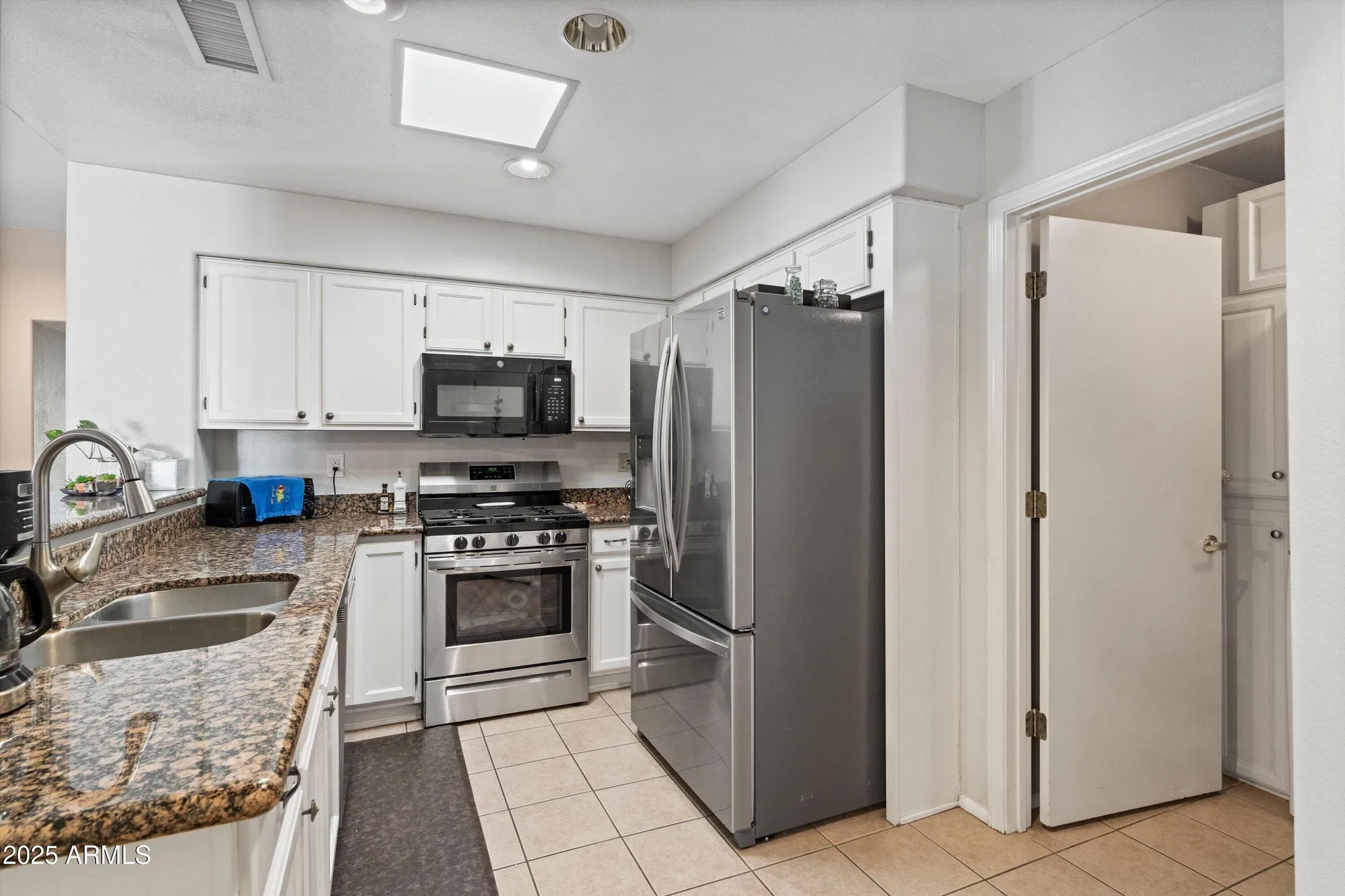 Property Slideshow image 15 of 33 | 16182 w vista north dr, Sun City West, AZ, 85375