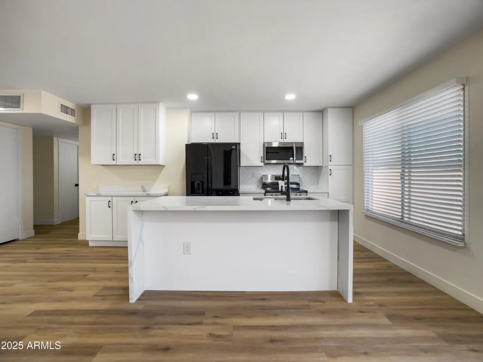 Property Slideshow image 10 of 44 | 17615 n whispering oaks dr, Sun City West, AZ, 85375