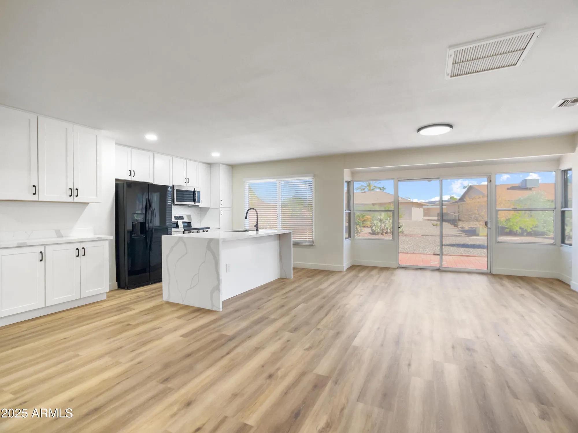 Property Slideshow image 8 of 44 | 17615 n whispering oaks dr, Sun City West, AZ, 85375