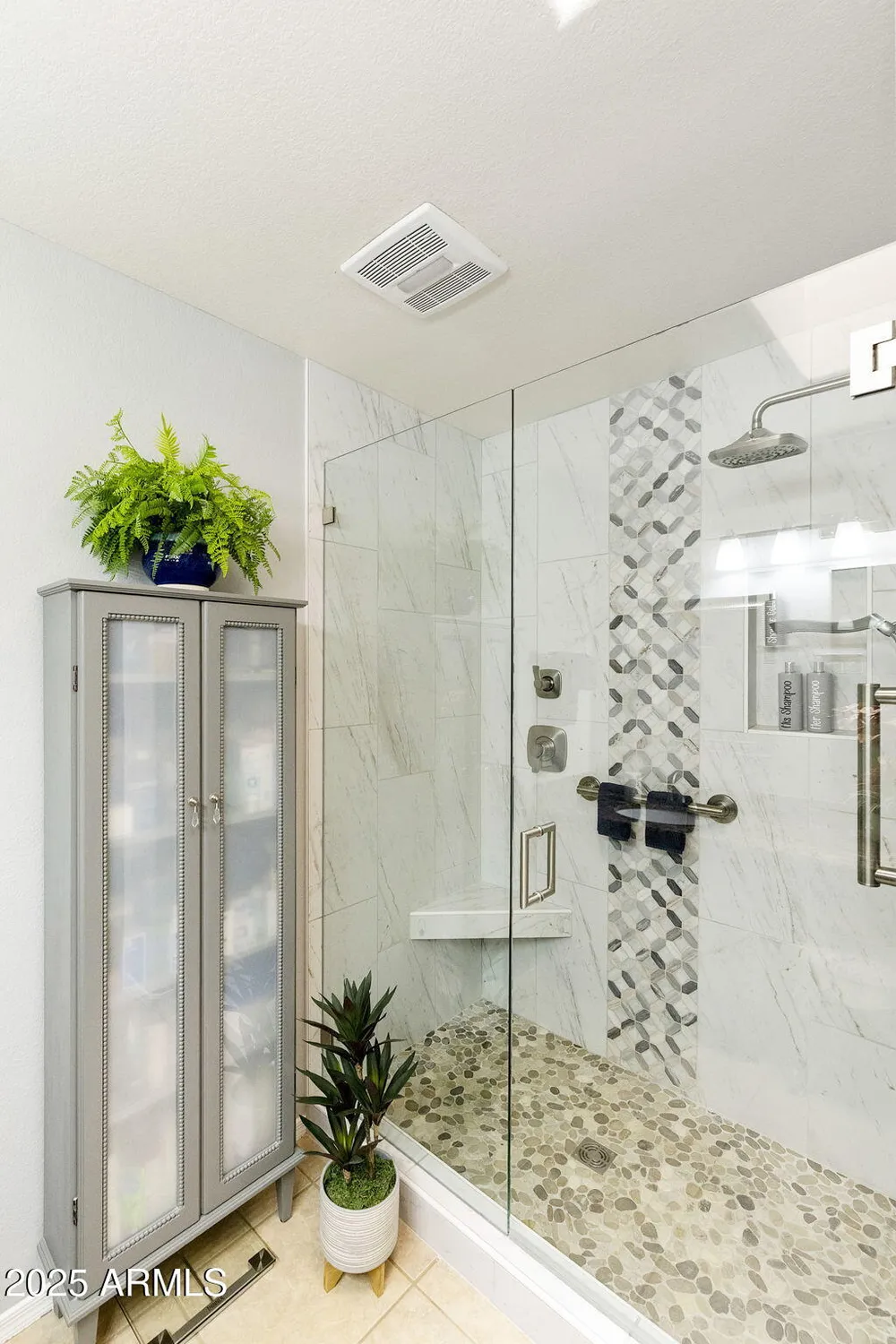 Property Slideshow image 8 of 16 | 26632 s nottingham ct, Sun Lakes, AZ, 85248