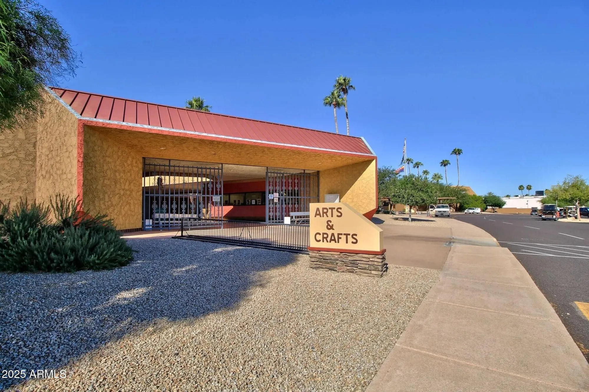 Property Slideshow image 34 of 43 | 10540 w palmeras dr, Sun City, AZ, 85373