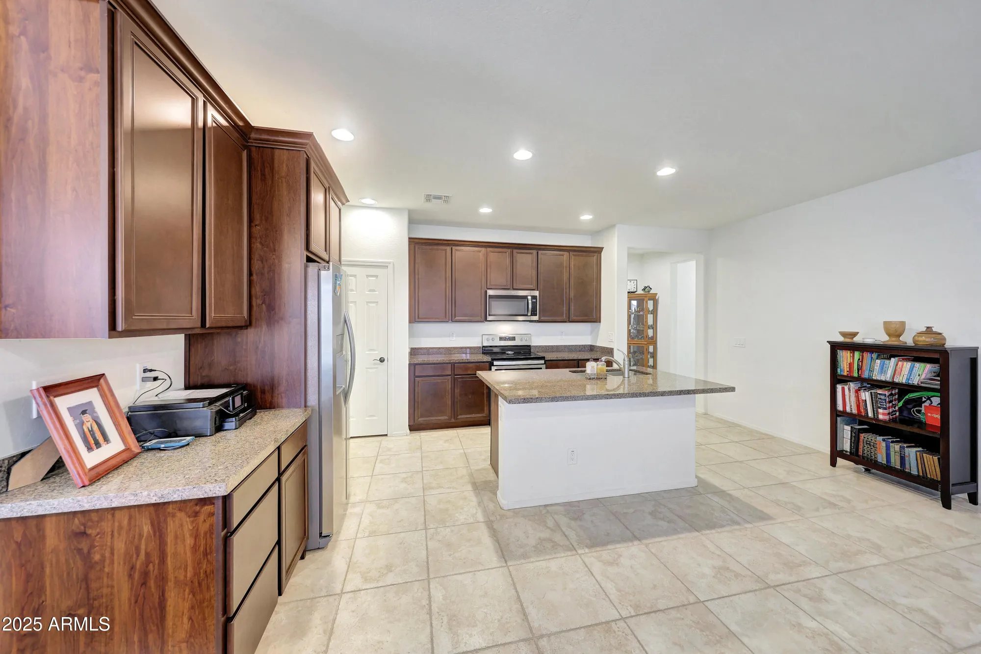 Property Slideshow image 17 of 29 | 16746 s 181st dr, Goodyear, AZ, 85338