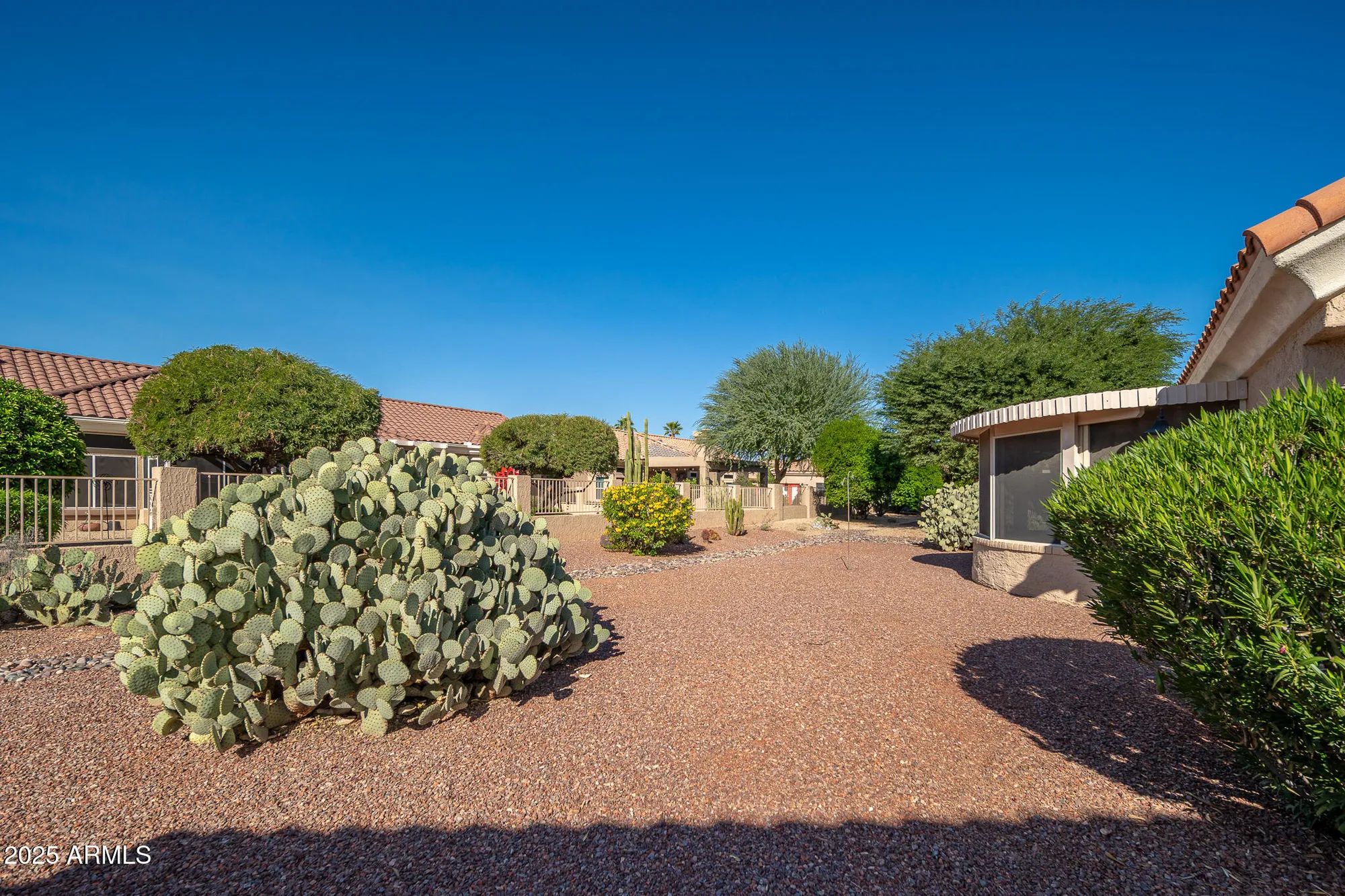 Property Slideshow image 10 of 42 | 22608 n dusty trail blvd, Sun City West, AZ, 85375