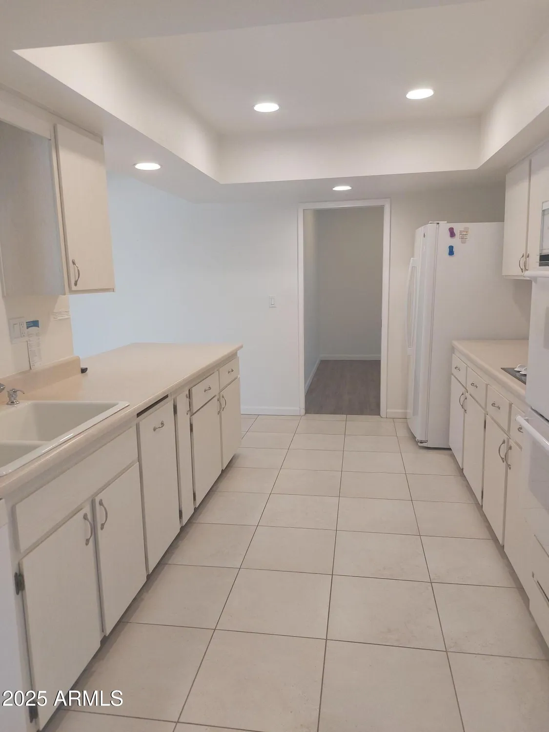 Property Slideshow image 9 of 23 | 10439 w saratoga cir, Sun City, AZ, 85351