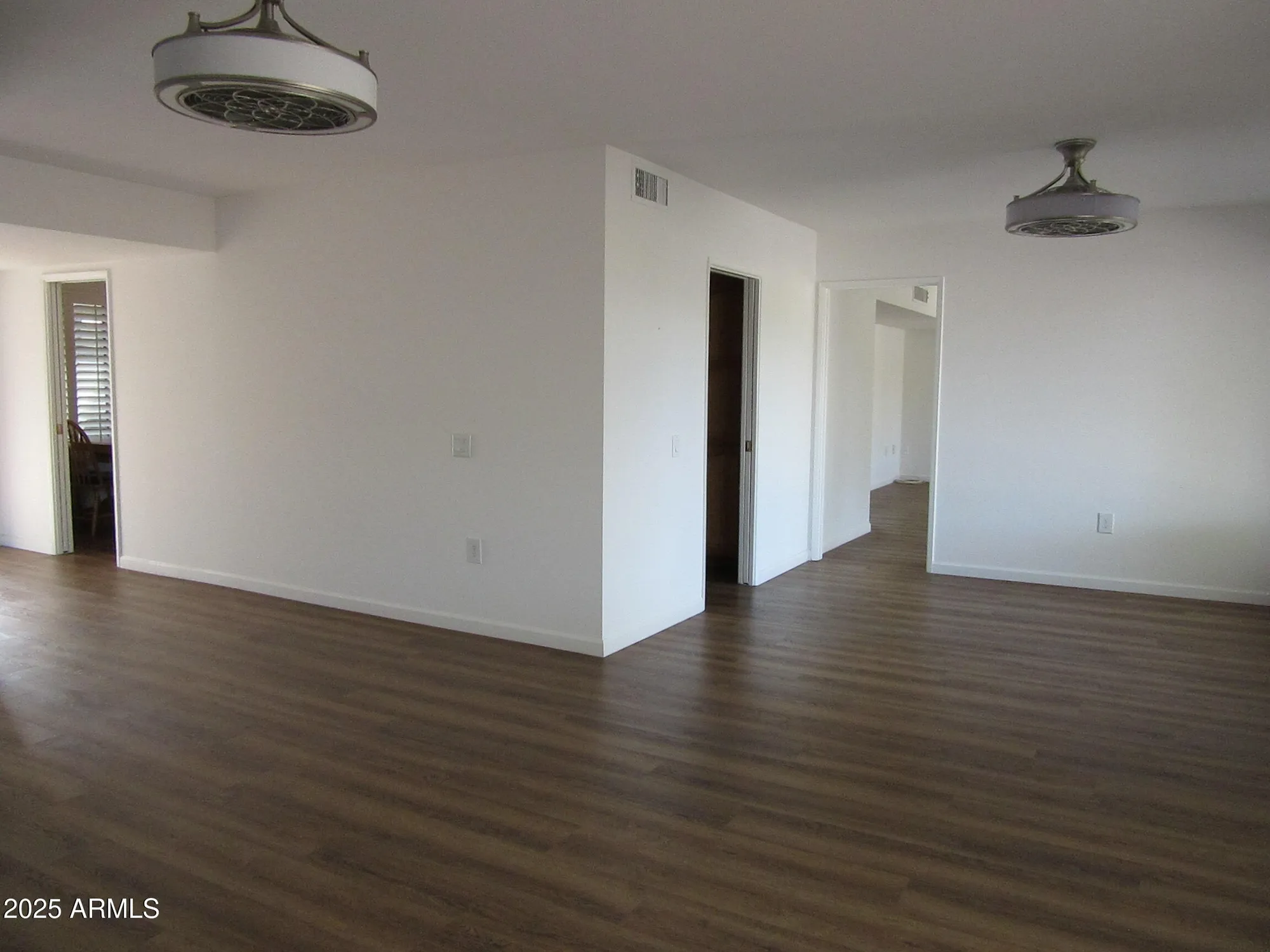 Property Slideshow image 7 of 28 | 9502 w pineridge dr, Sun City, AZ, 85351