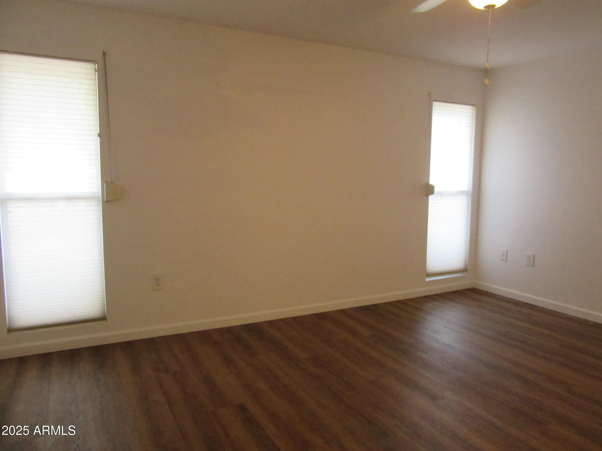 Property Slideshow image 12 of 28 | 9502 w pineridge dr, Sun City, AZ, 85351