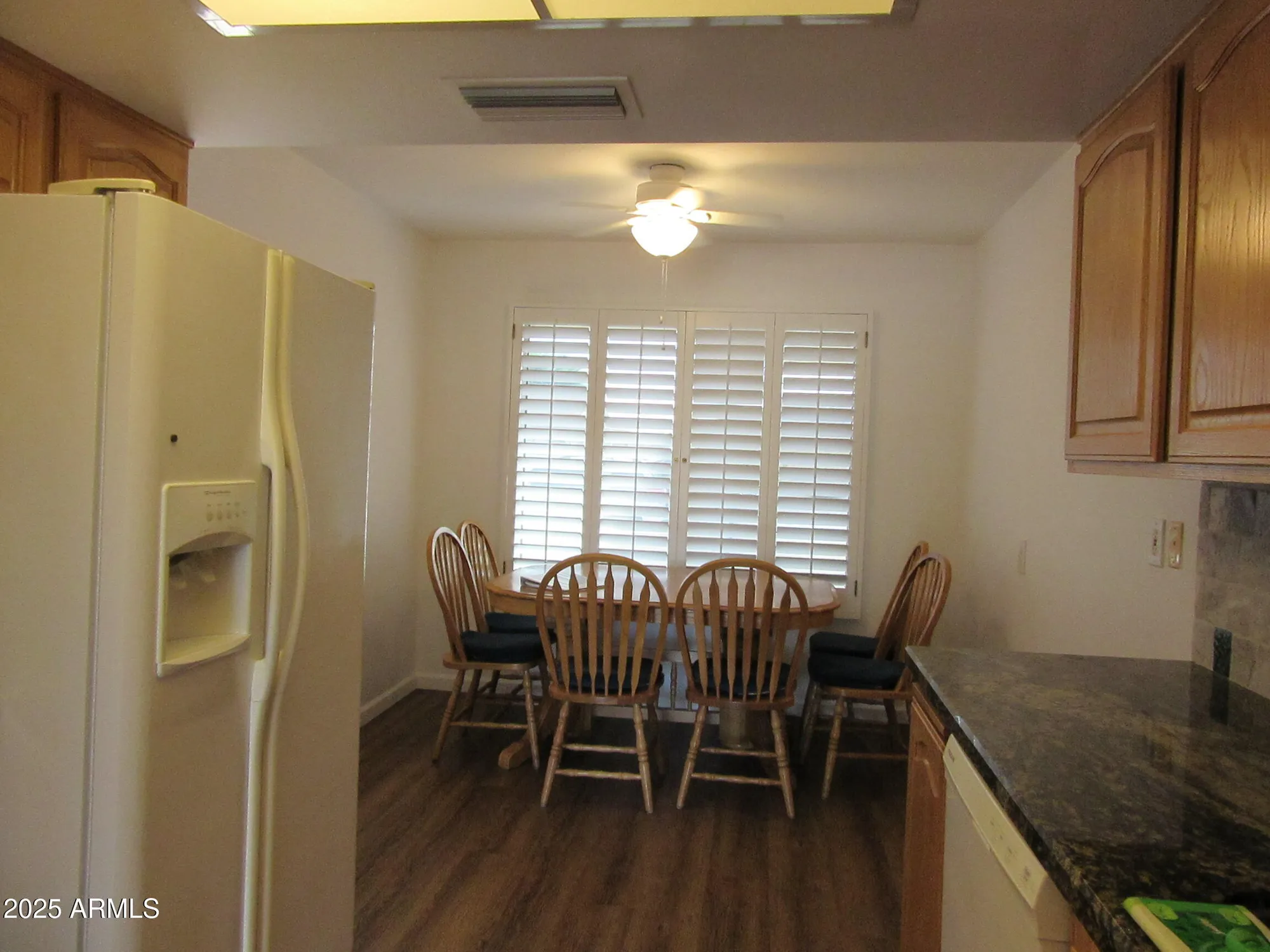 Property Slideshow image 14 of 28 | 9502 w pineridge dr, Sun City, AZ, 85351