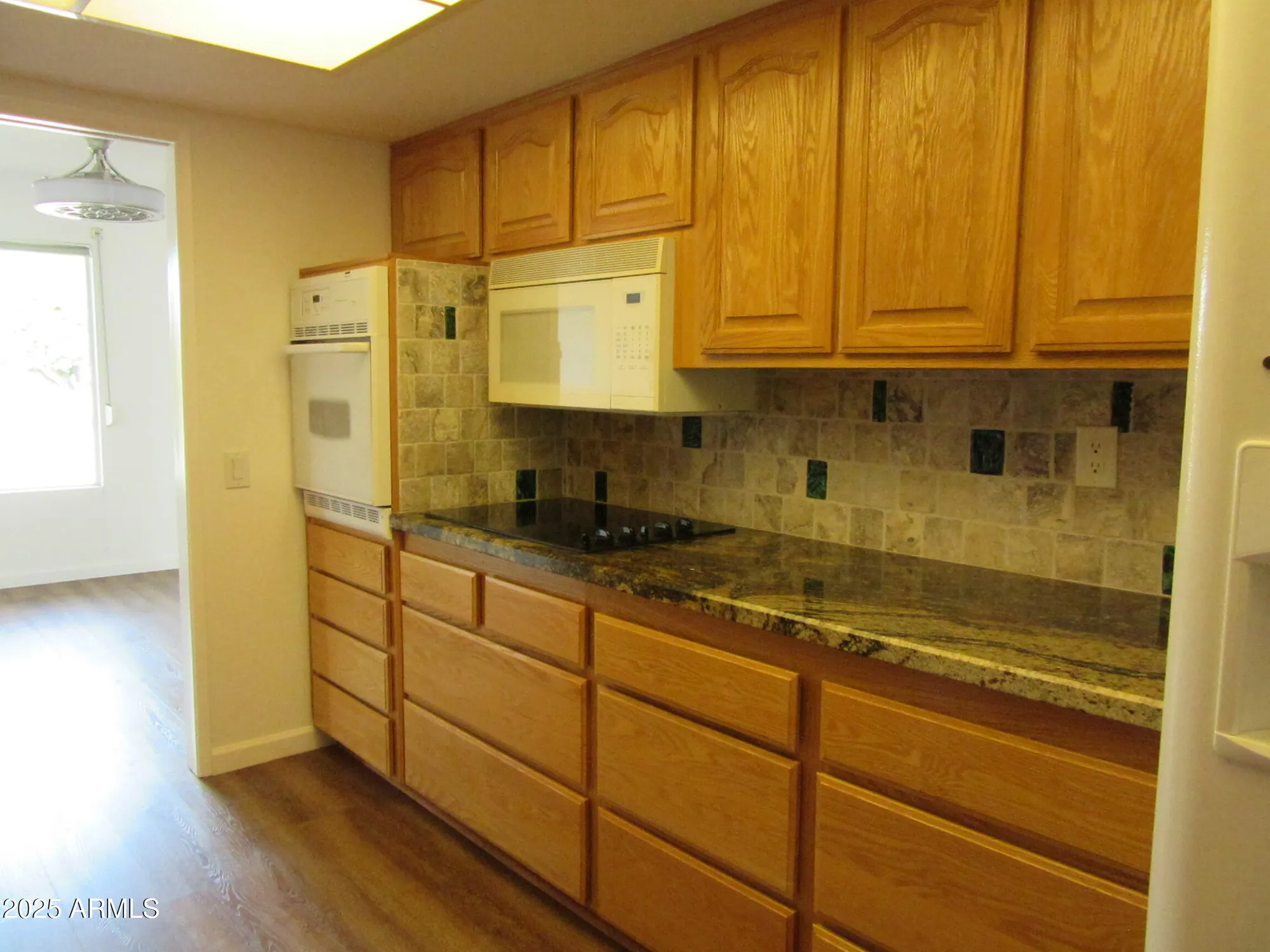 Property Slideshow image 16 of 28 | 9502 w pineridge dr, Sun City, AZ, 85351